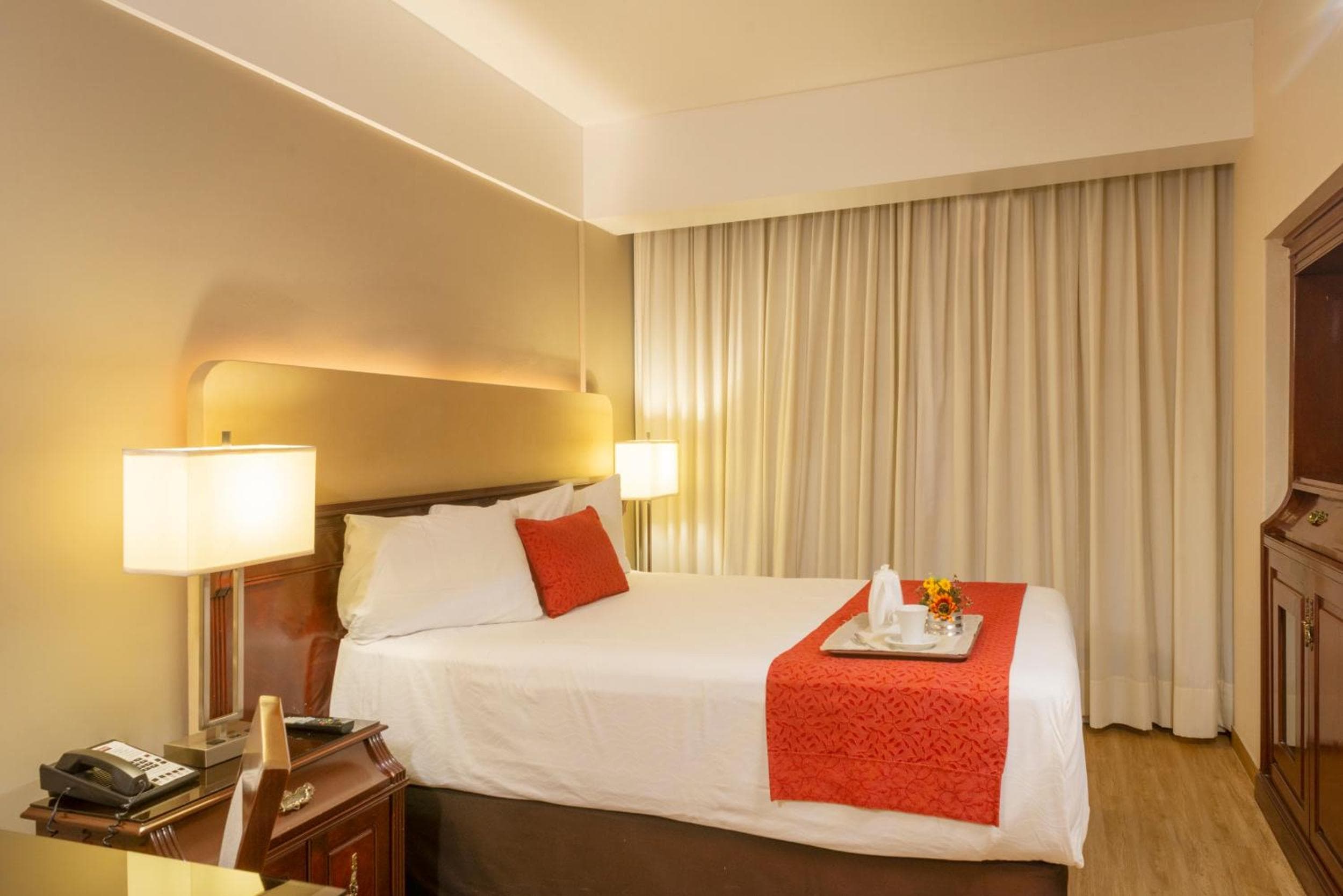 Stanza Hotel — 9
