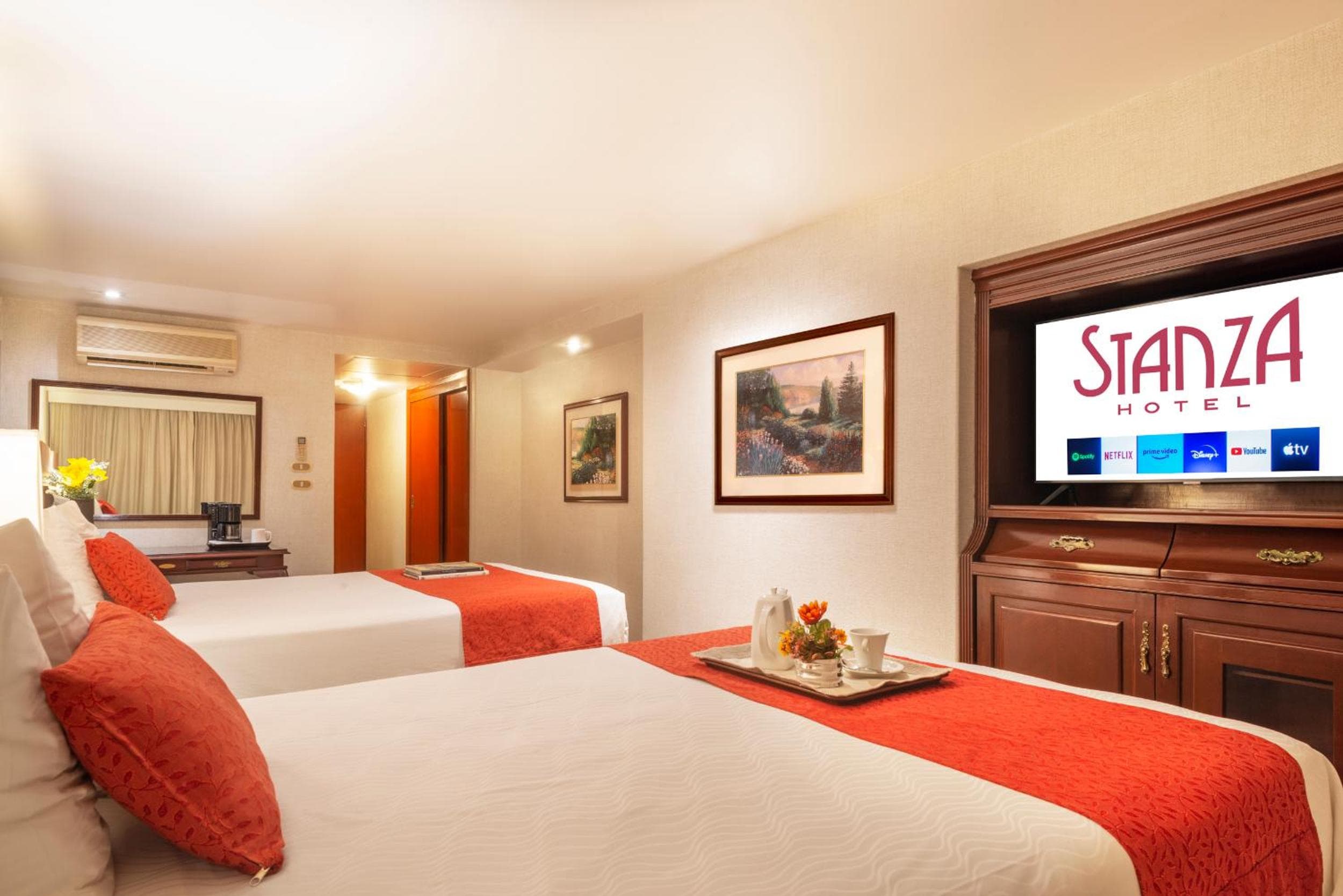 Stanza Hotel — 12