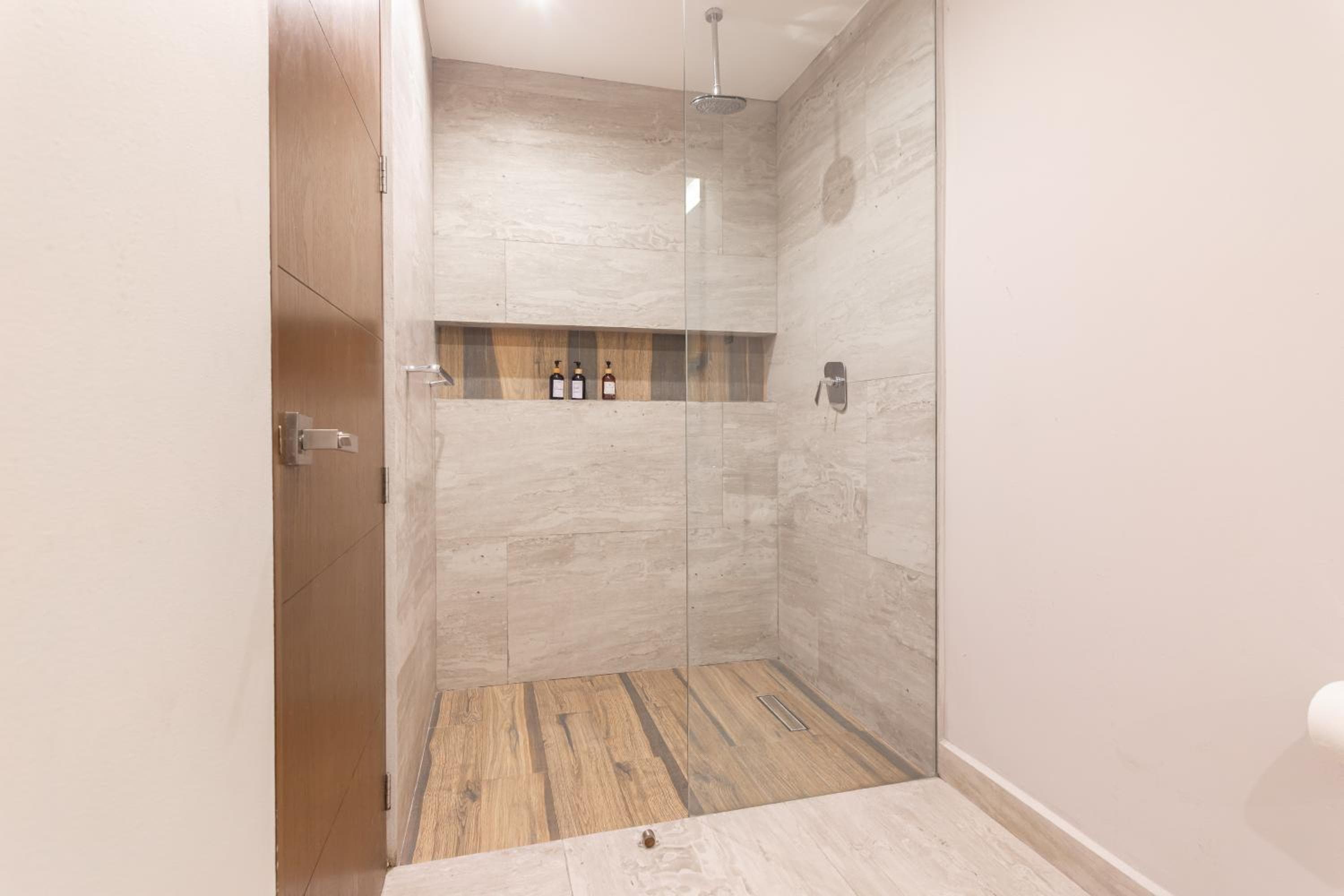 Toh House Luxury by Boutique Apartments MX — 16