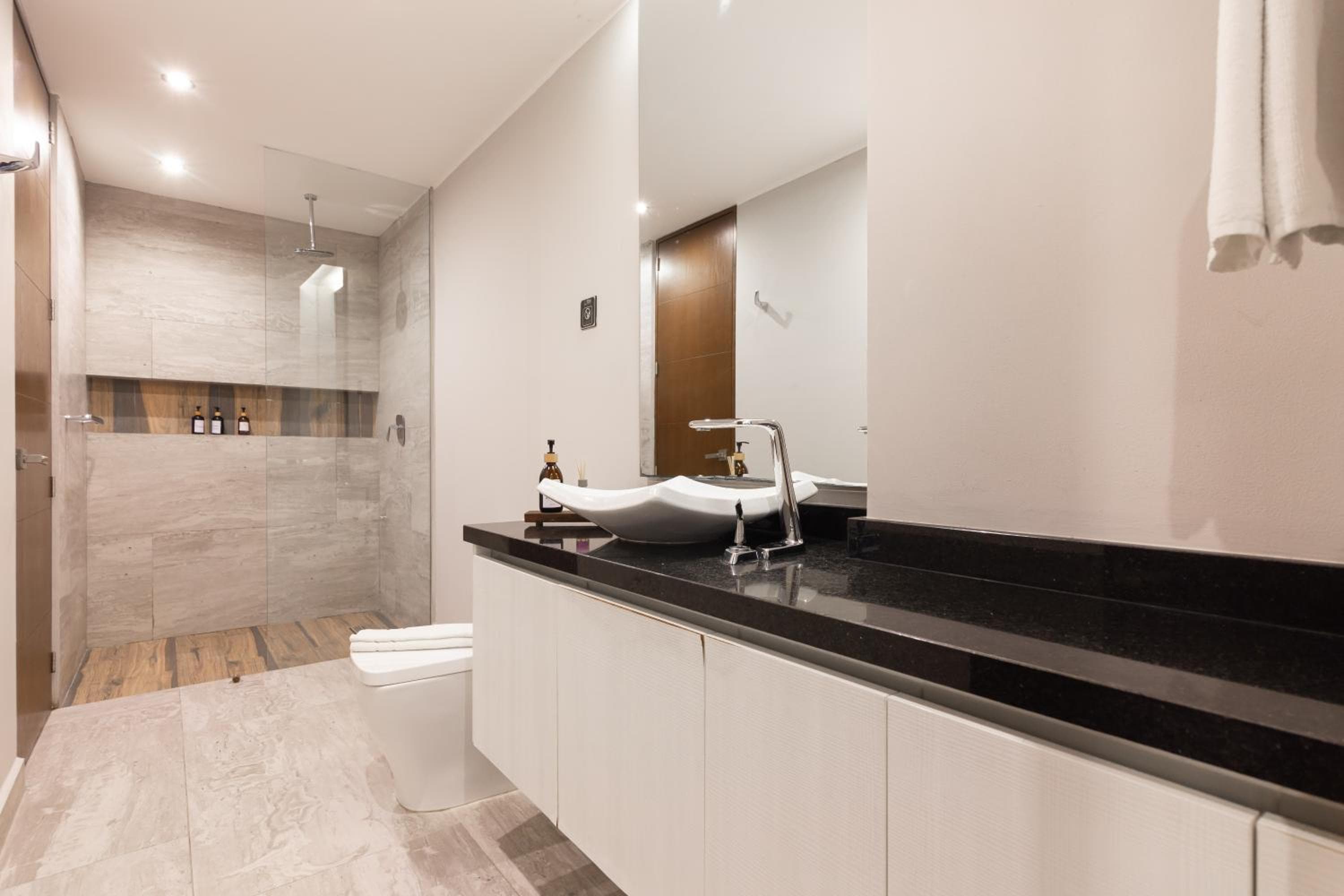 Toh House Luxury by Boutique Apartments MX — 30