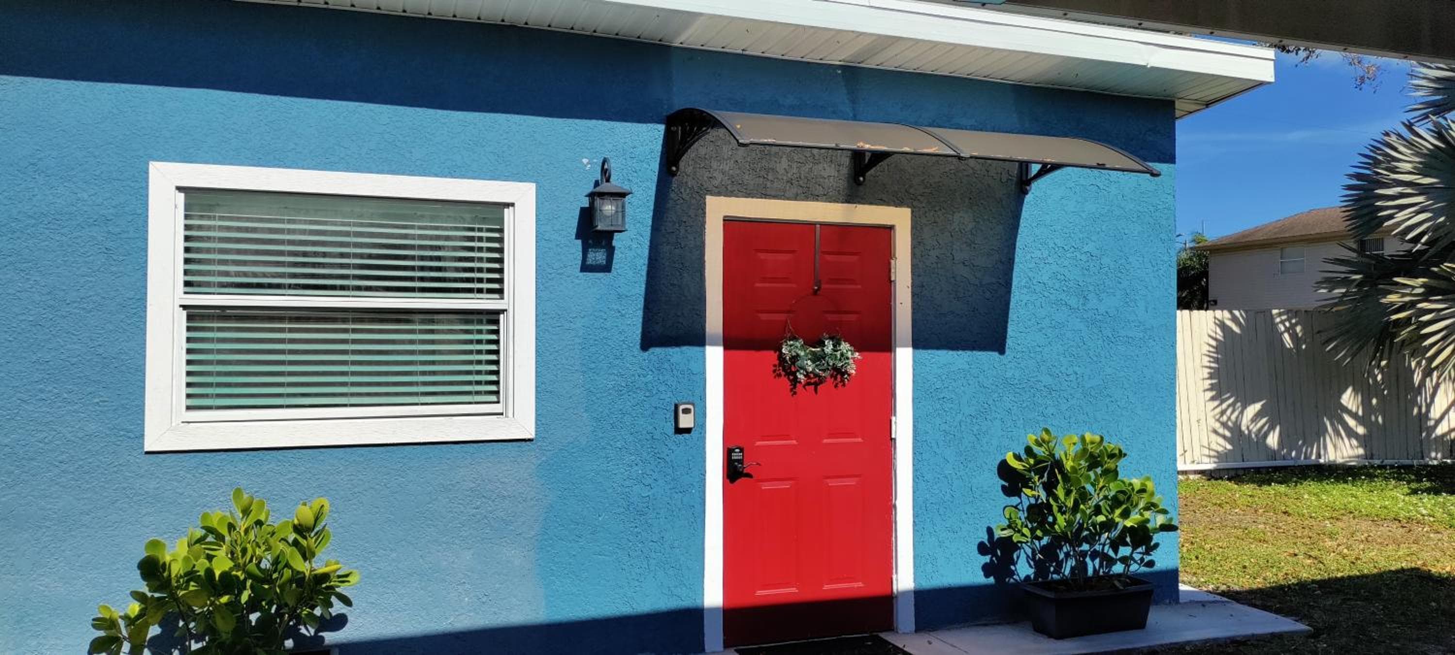 Loft Close to Downtown, Raymond James Stadium, Airport and Many More Places — 2