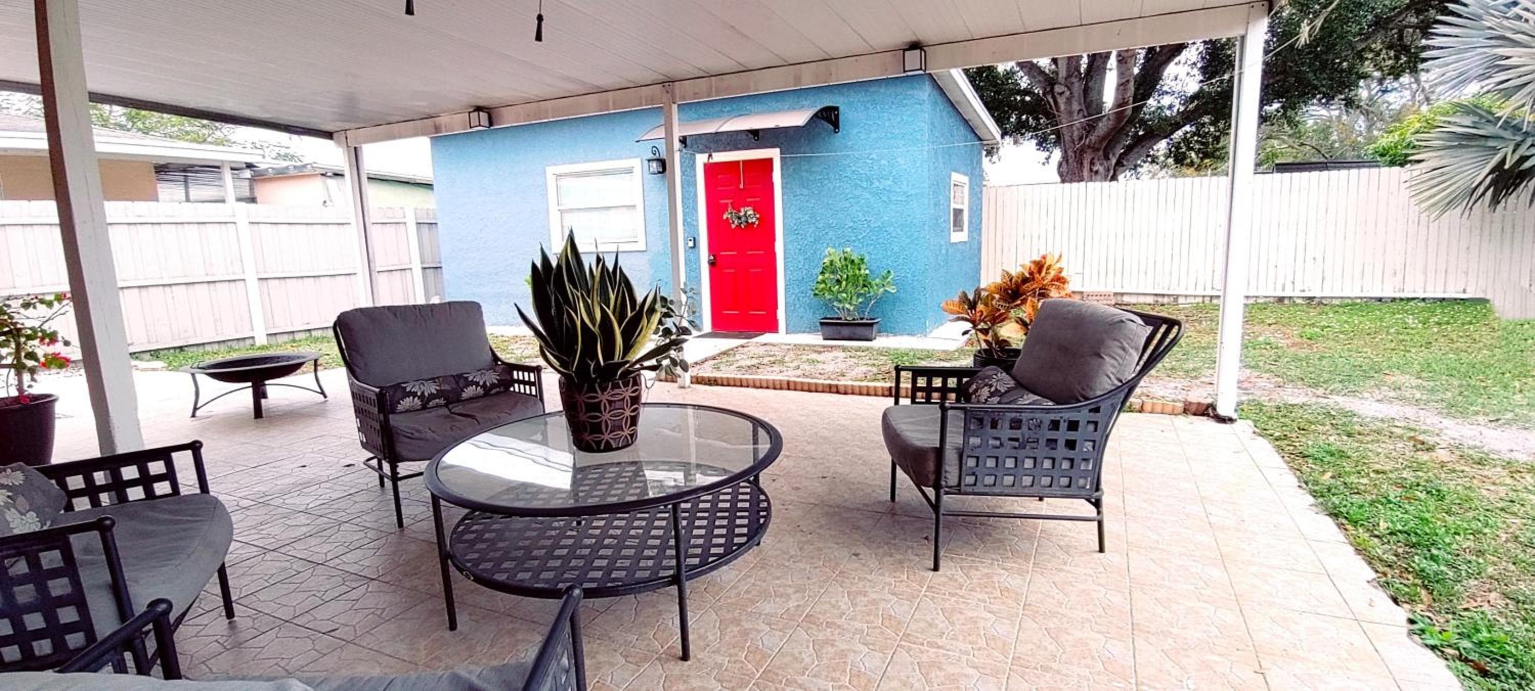 Loft Close to Downtown, Raymond James Stadium, Airport and Many More Places — 10