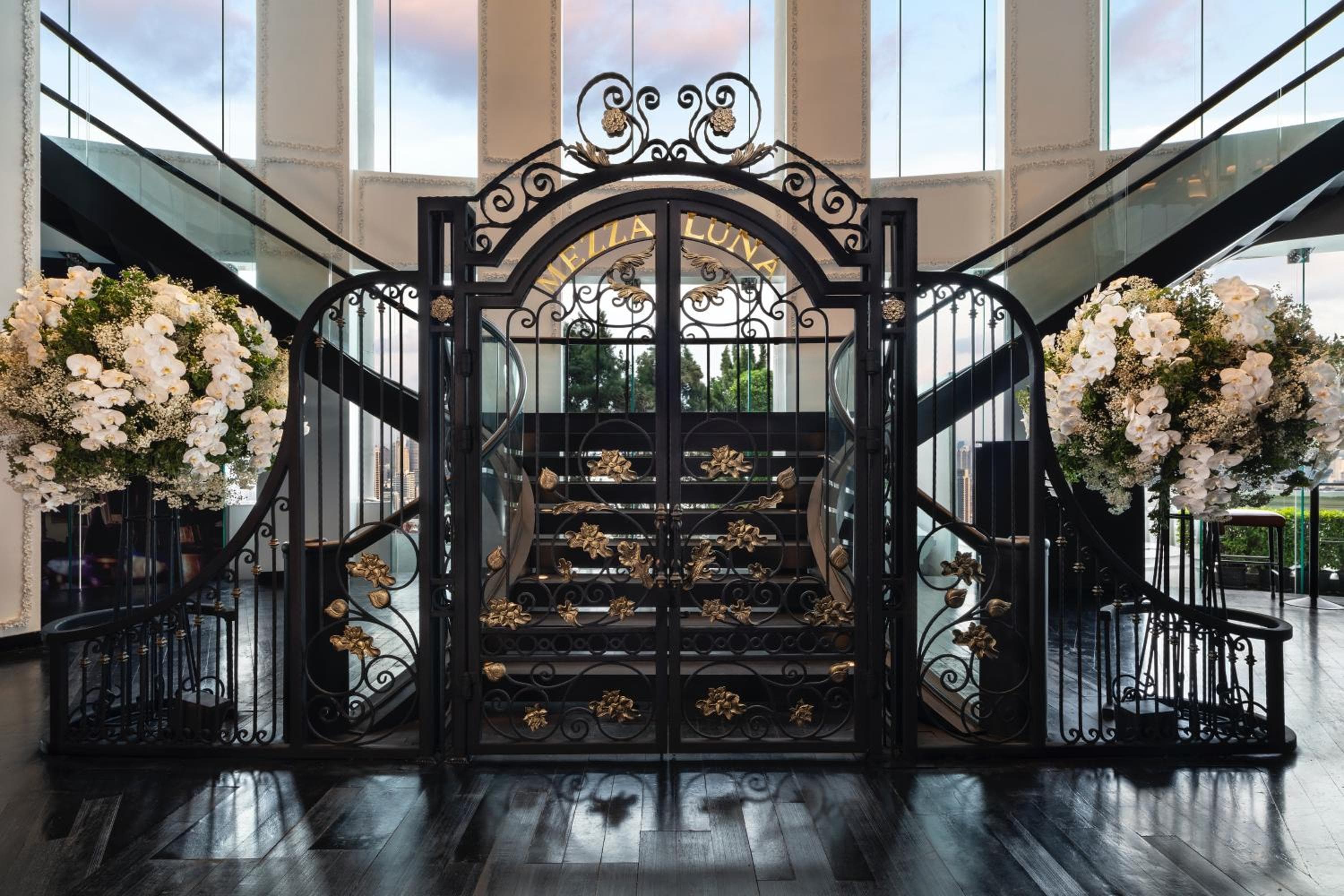 lebua at State Tower hotel, State Tower 1055 Silom Road, Bangrak, Bangkok, Thailand — photo 145