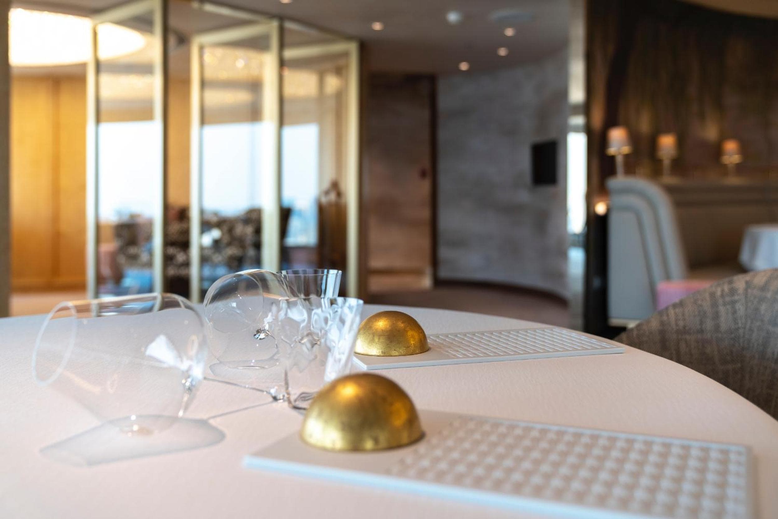 lebua at State Tower hotel, State Tower 1055 Silom Road, Bangrak, Bangkok, Thailand — photo 147