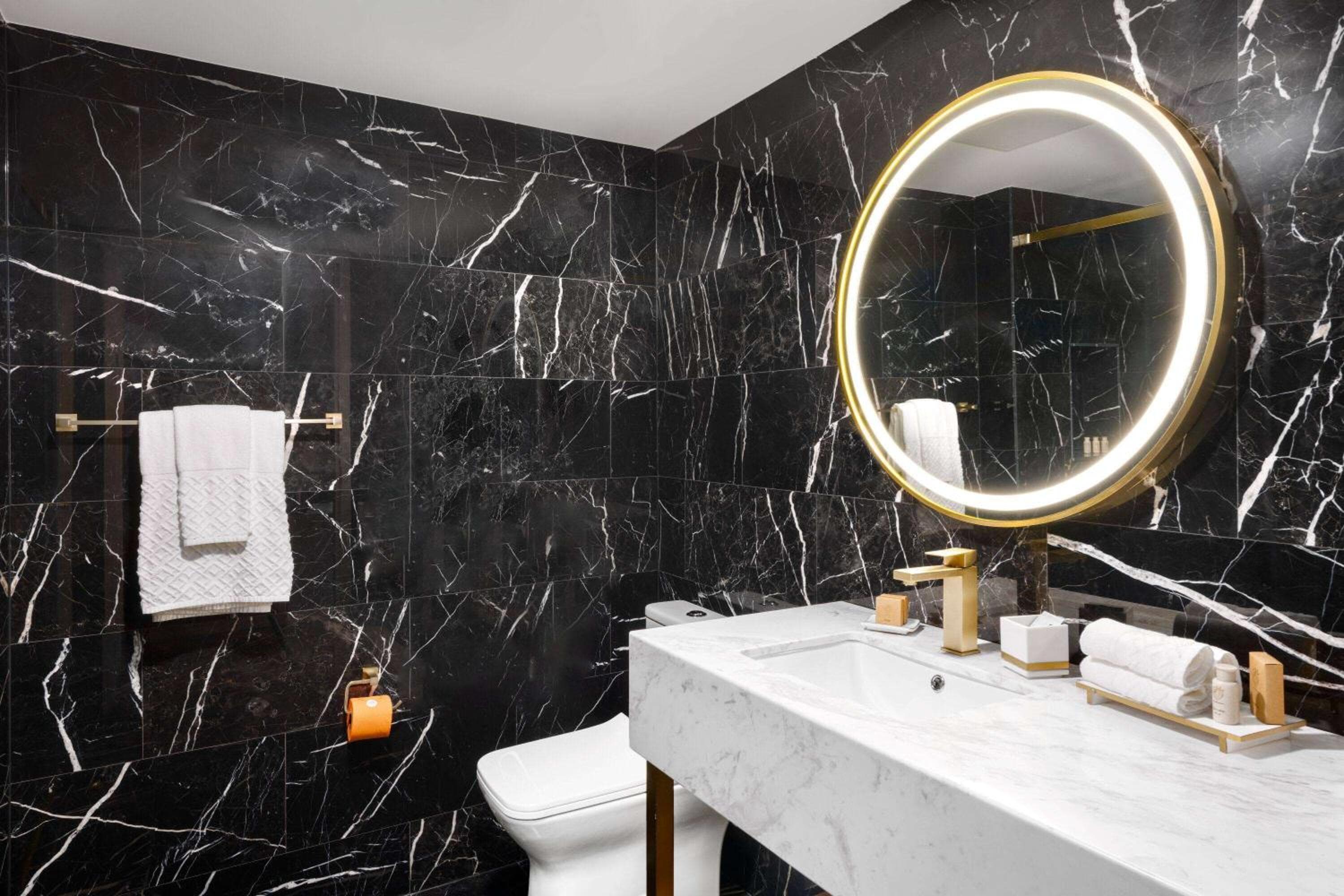 Dolce by Wyndham Hollywood — 3