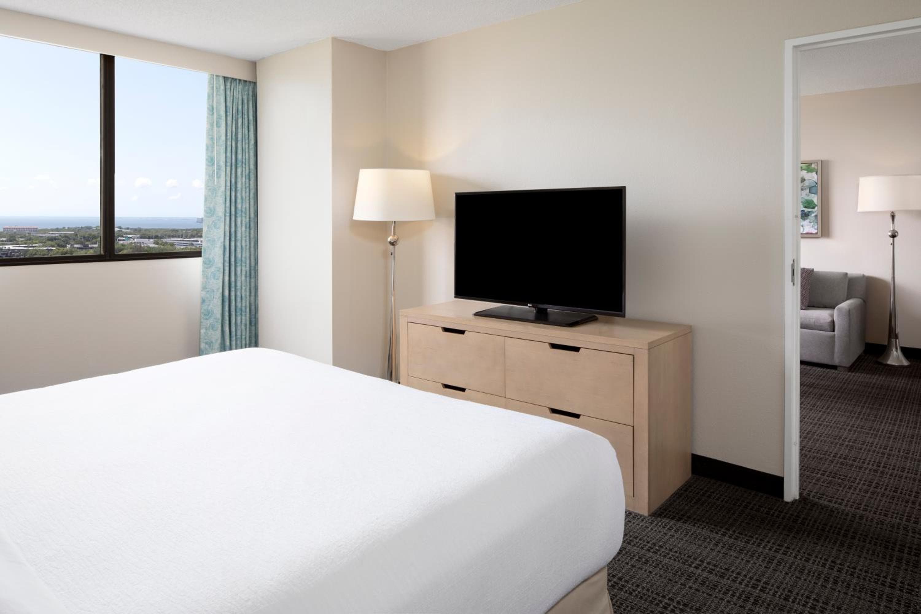 Embassy Suites by Hilton Tampa Airport Westshore — 18