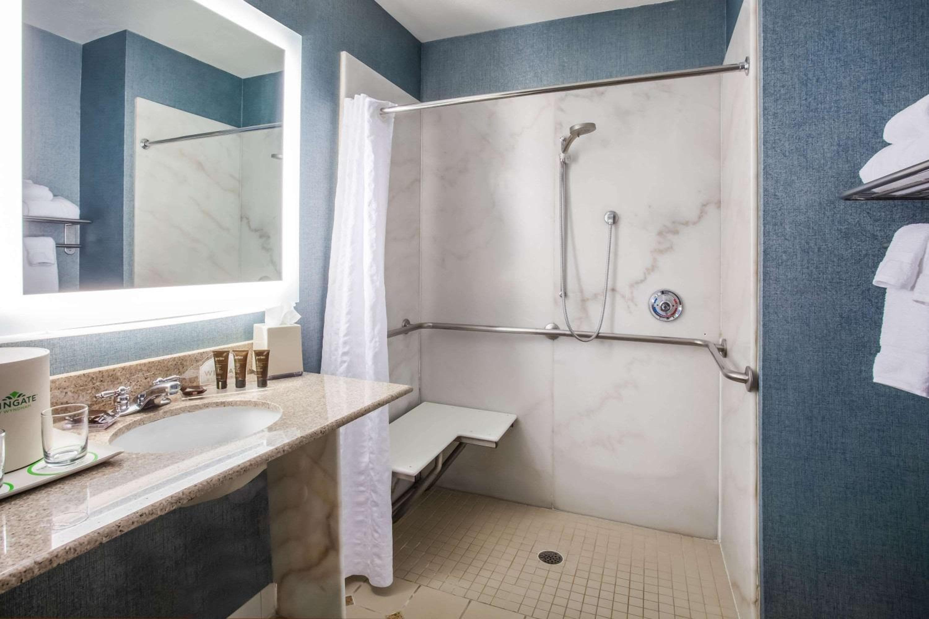Wingate By Wyndham - Orlando International Airport- Free Hot Breakfast — 26