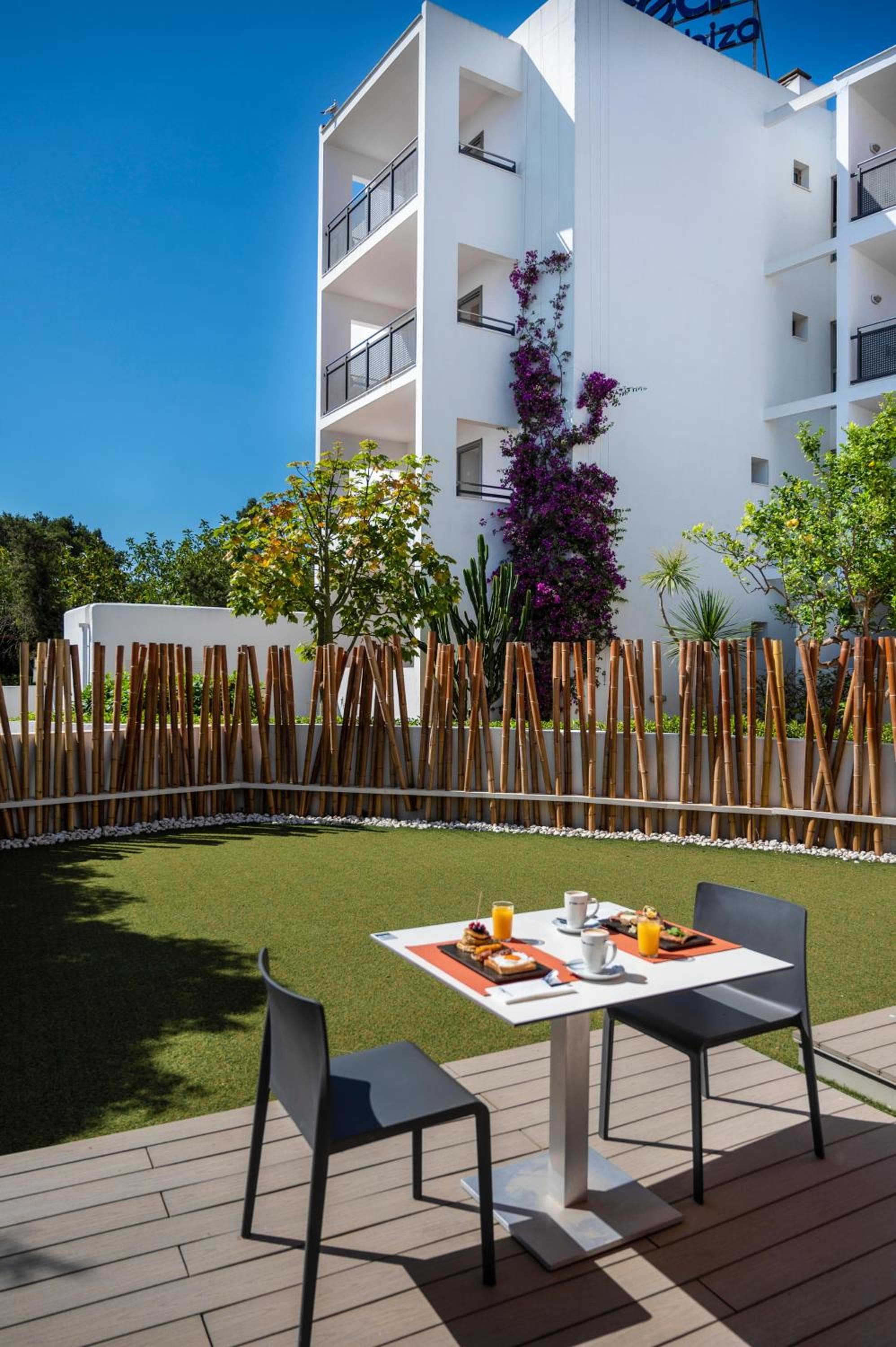 THB Ocean Beach - Adults Only — 7