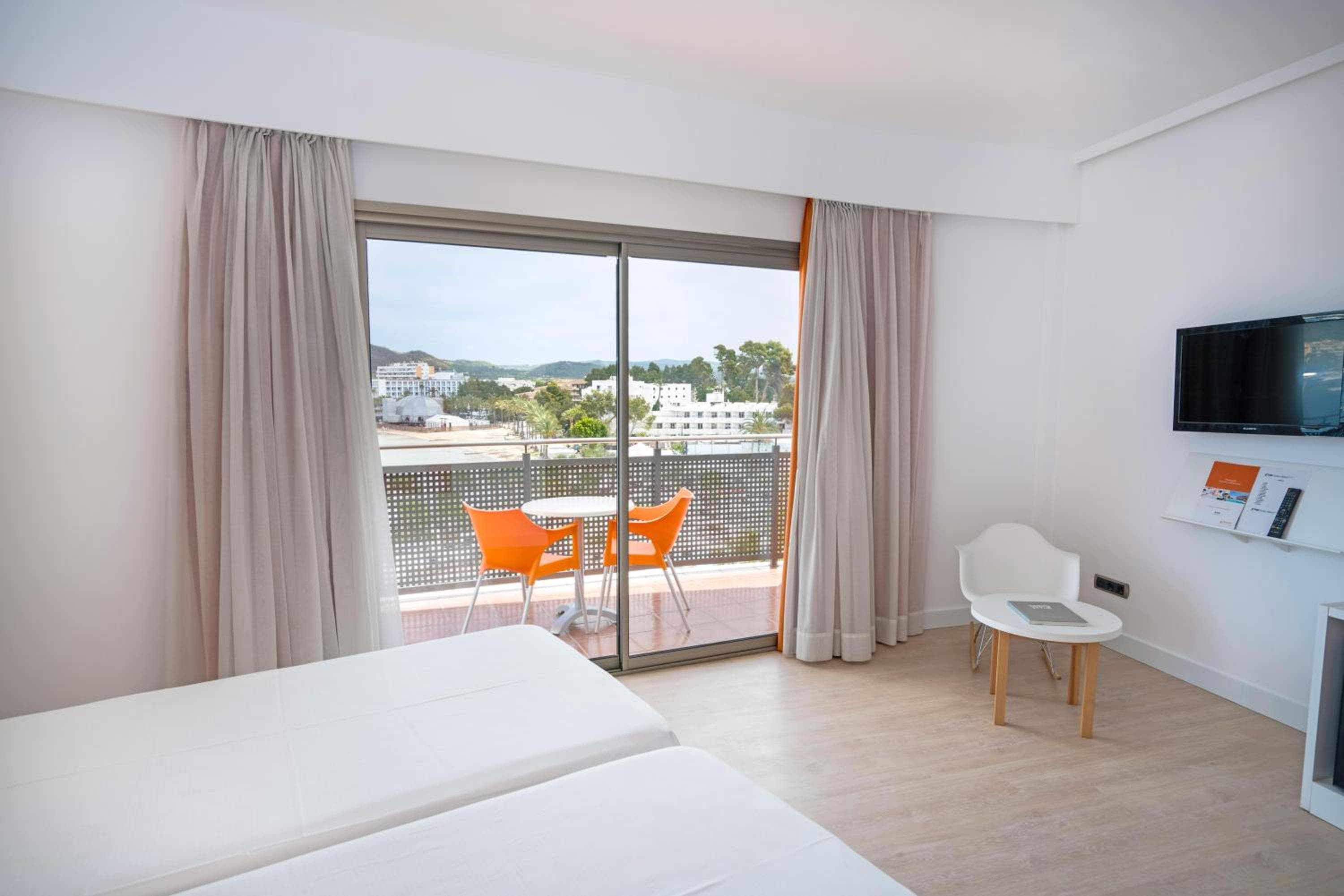 THB Ocean Beach - Adults Only — 22