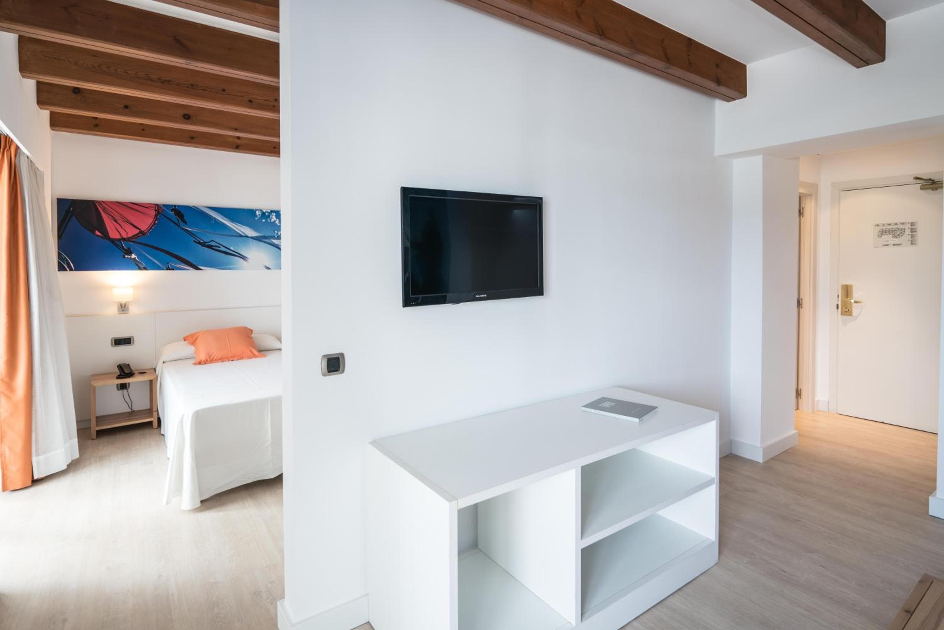 THB Ocean Beach - Adults Only — 21