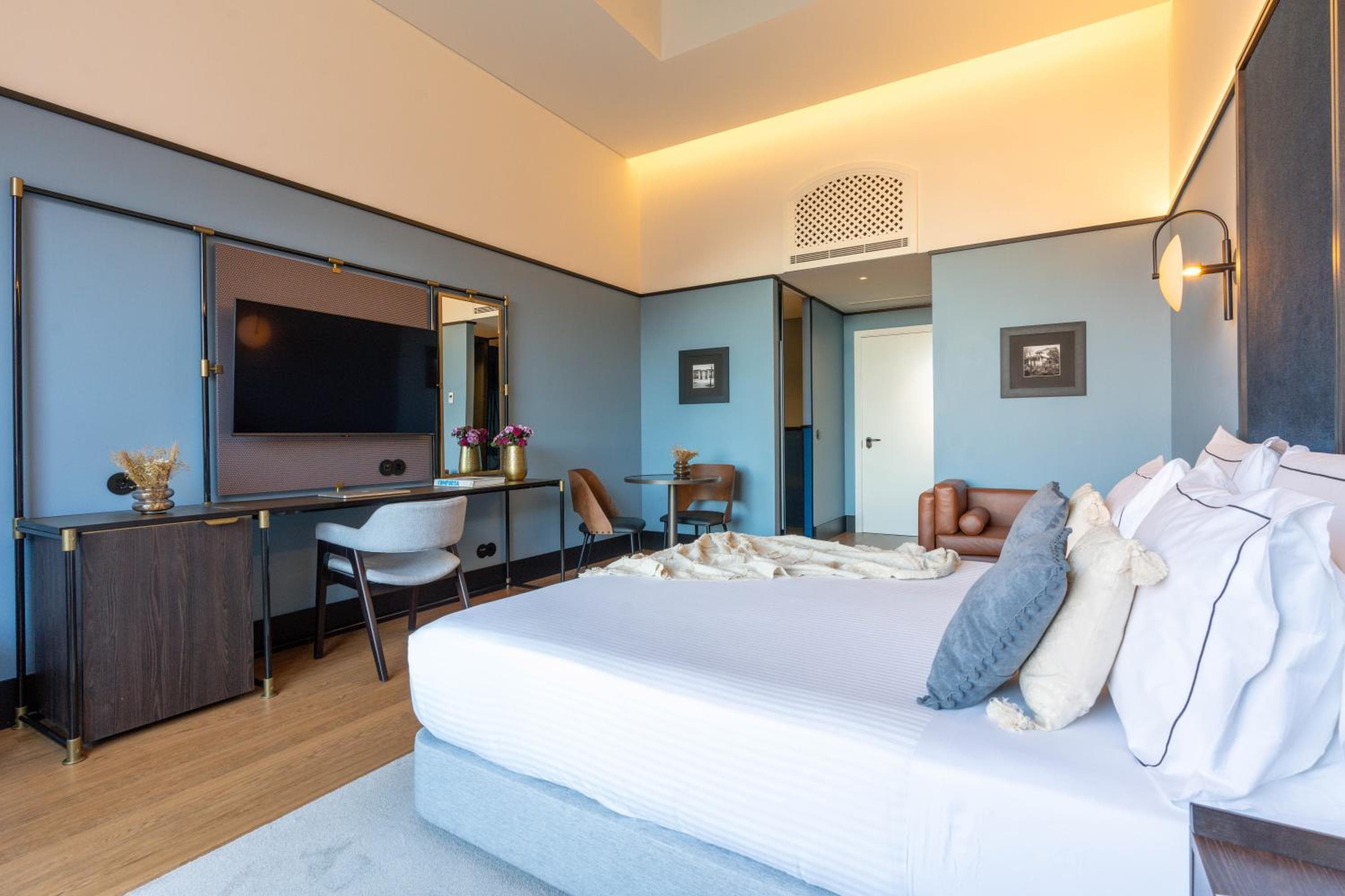 L'Editory Riverside Hotel, un hotel storico — 23