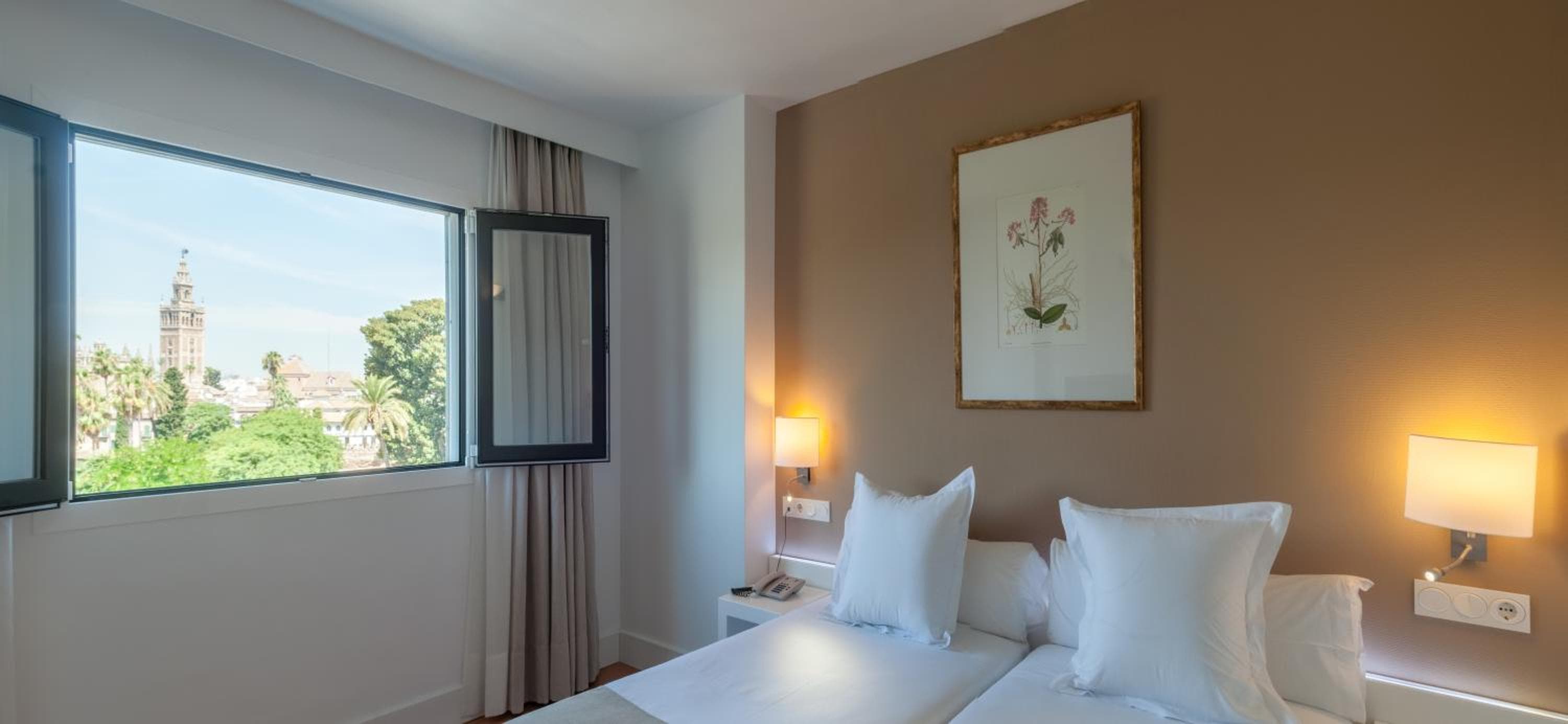 Hotel Alcázar — 27