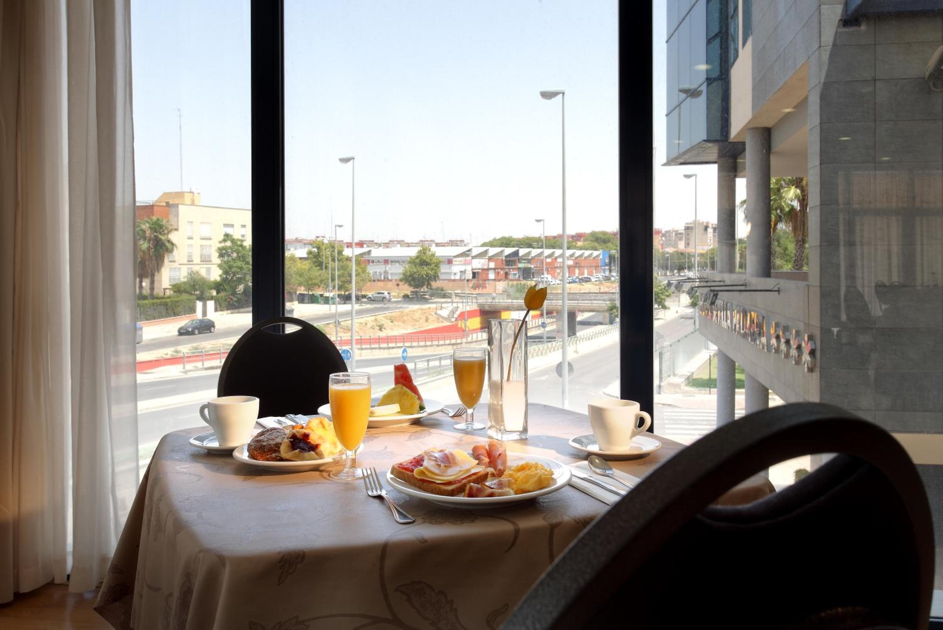 Exe Sevilla Palmera — 13
