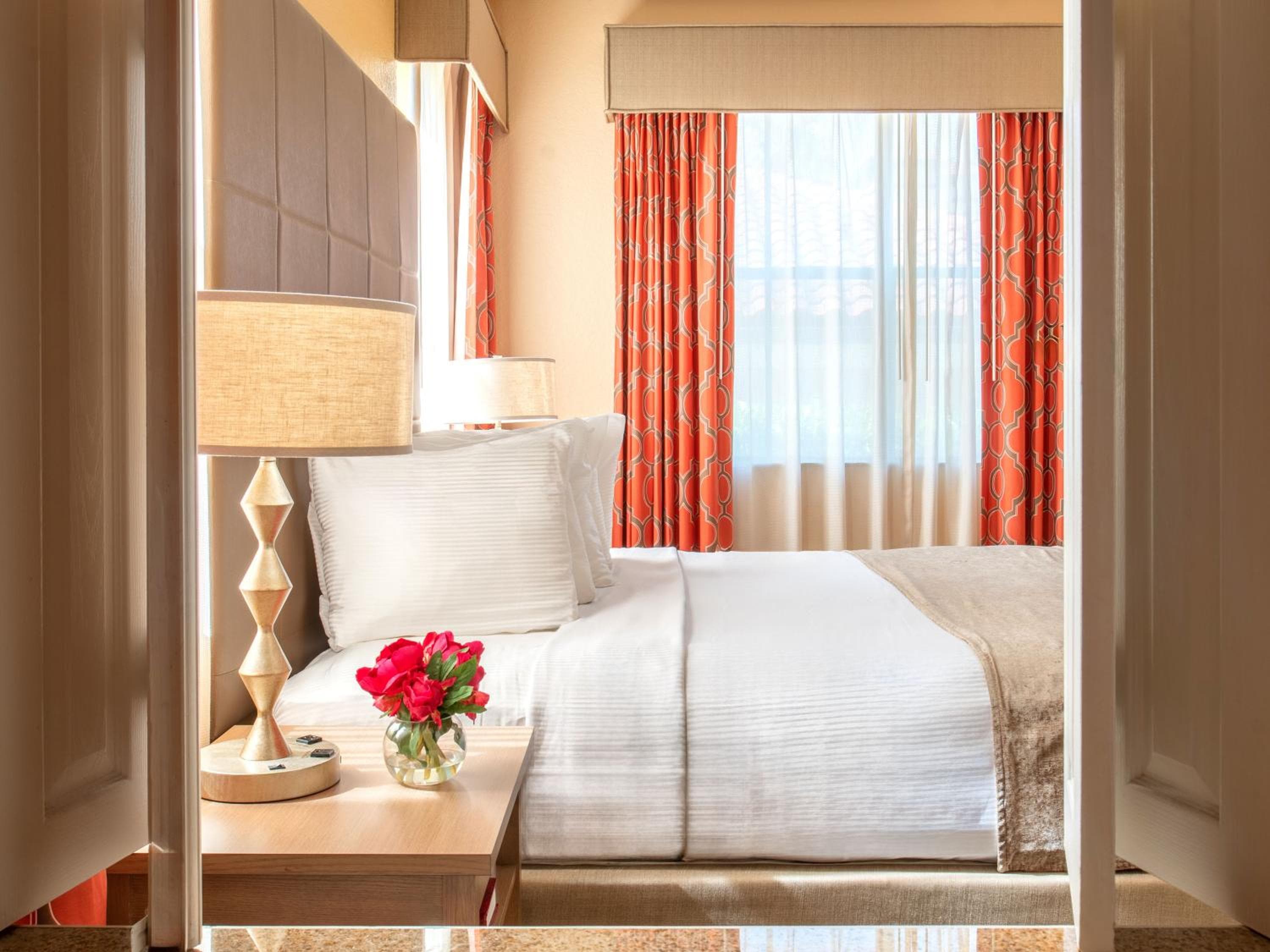 Floridays Orlando Two & Three Bed Rooms Condo Resort — 10