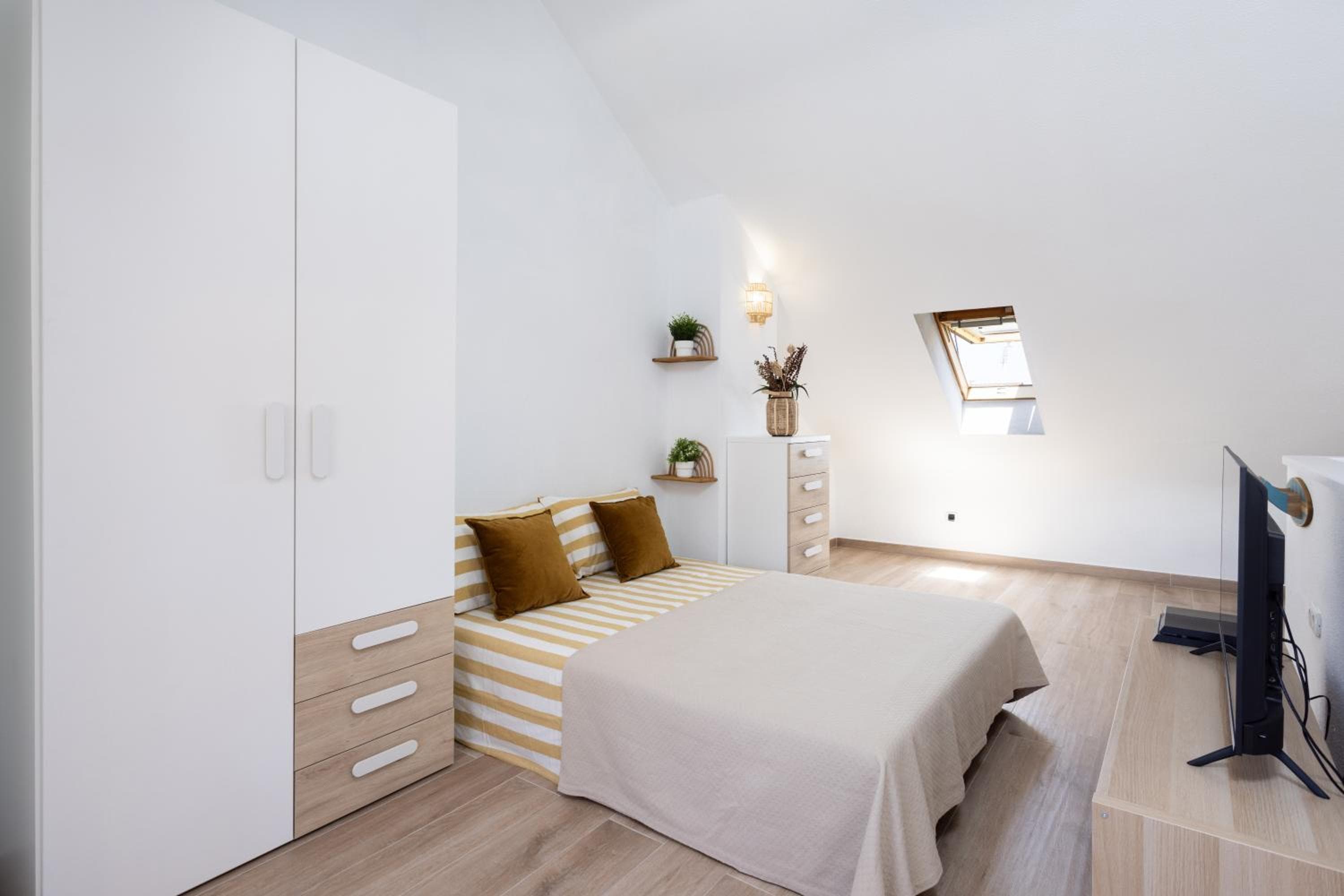 Design house 150m from Las Vistas Beach — 3