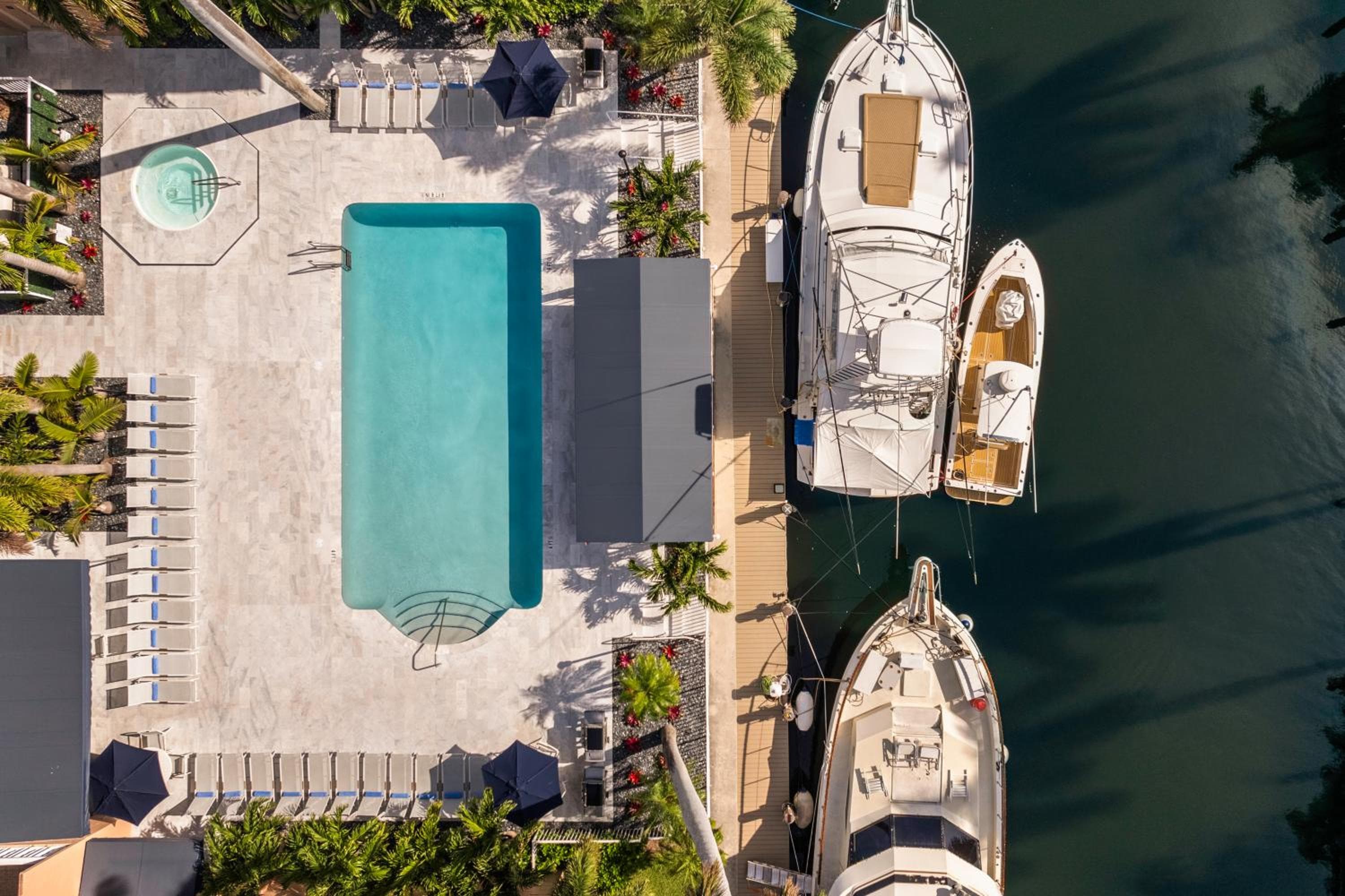 Coconut Bay Resort — 4