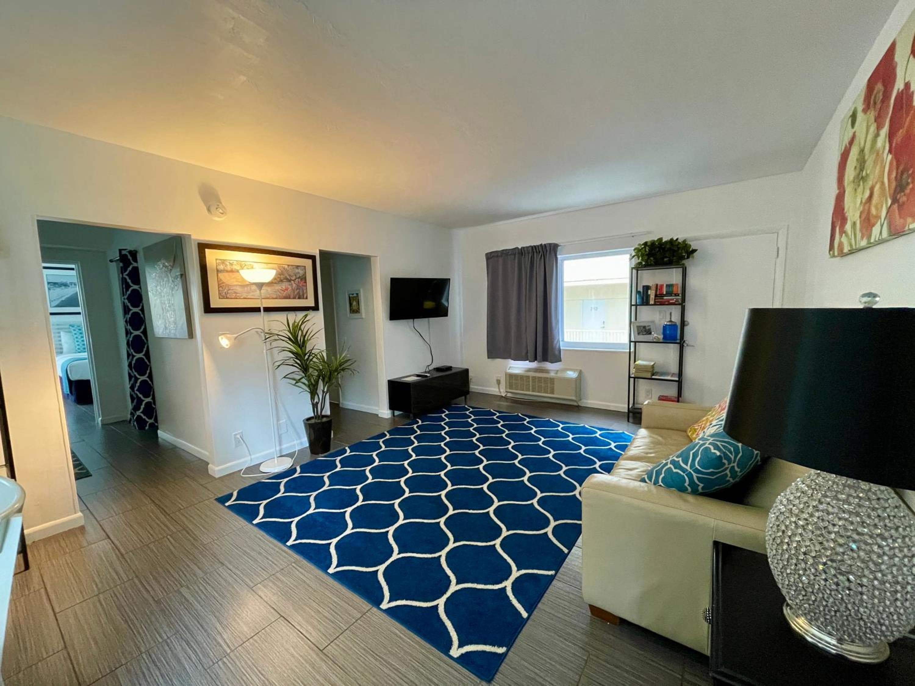 Nobleton Hotel — 30