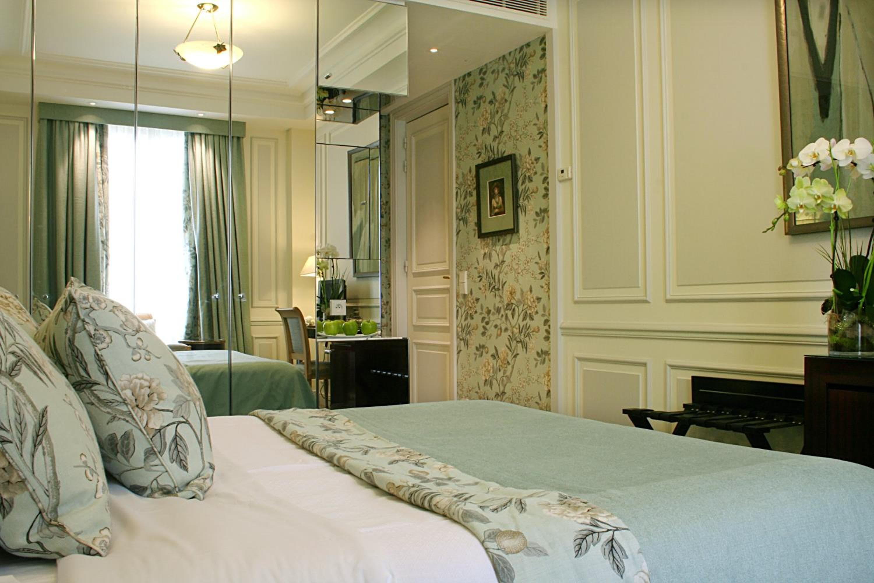 Hôtel San Régis — 29