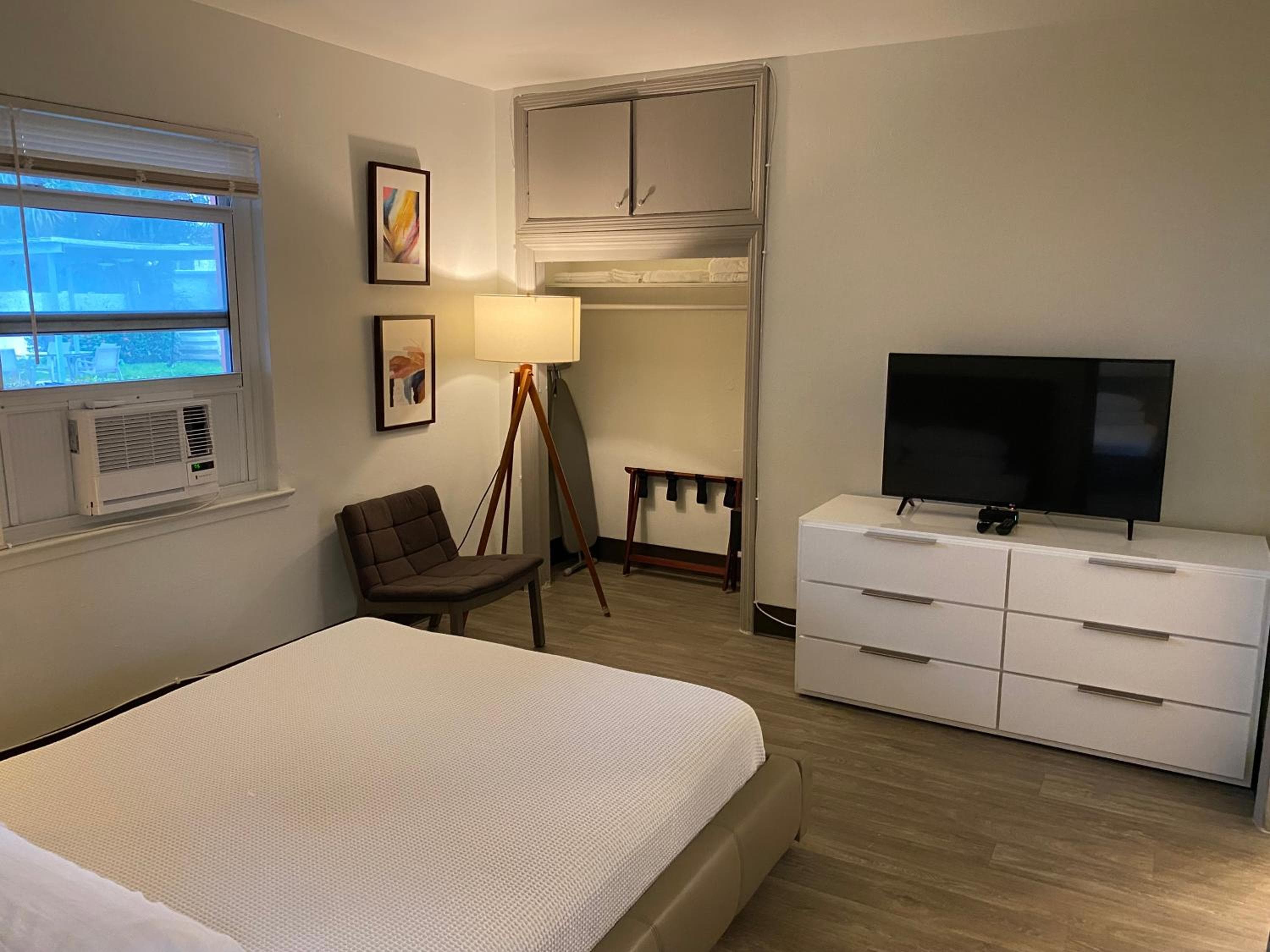Rolo Beach Hotel — 5