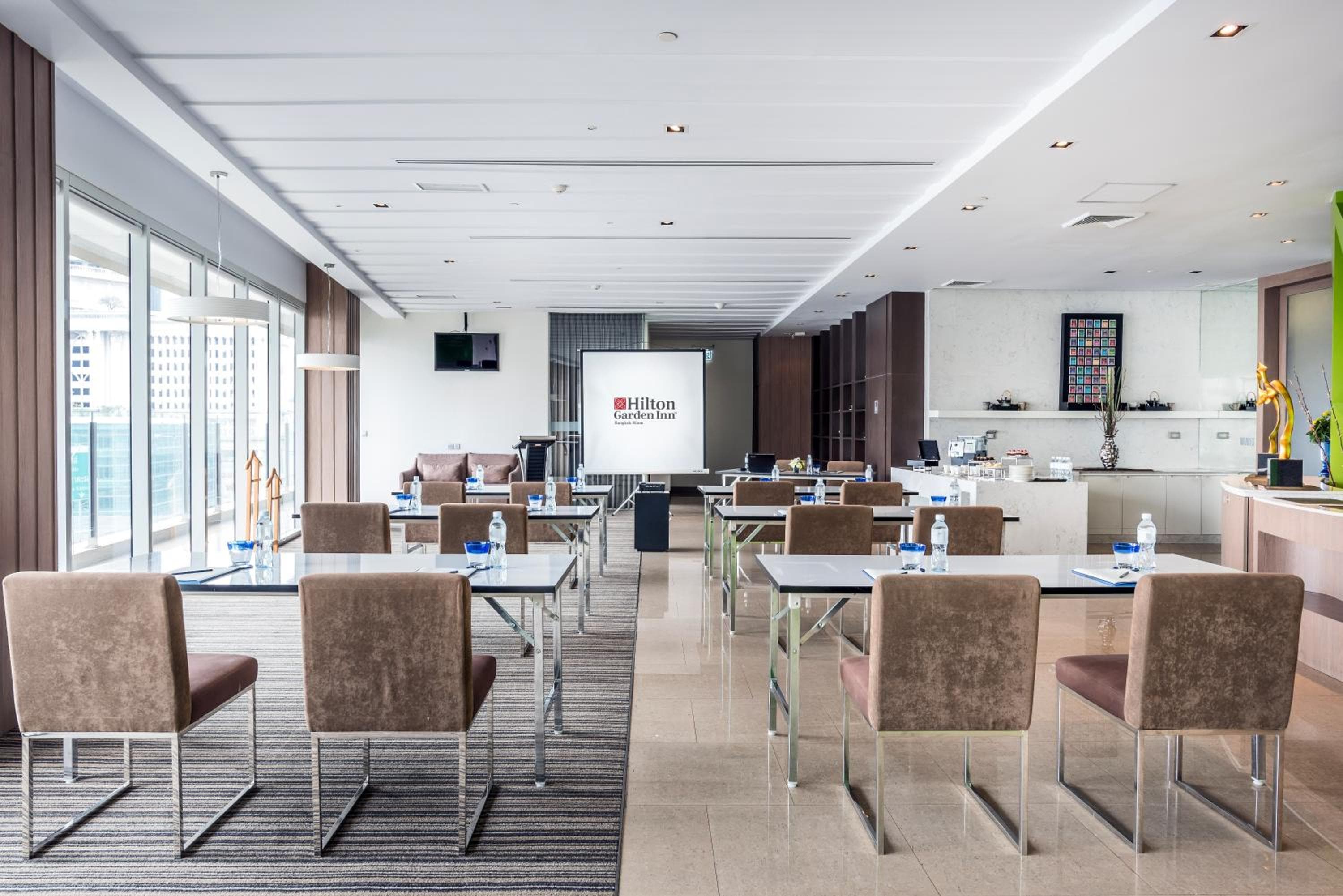 Hilton Garden Inn Bangkok Silom — 30