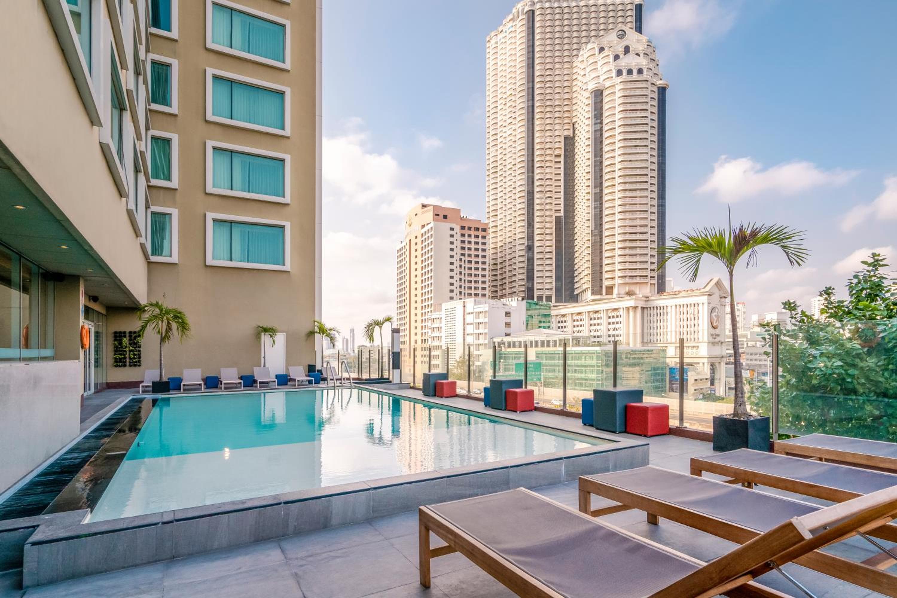Hilton Garden Inn Bangkok Silom — 17