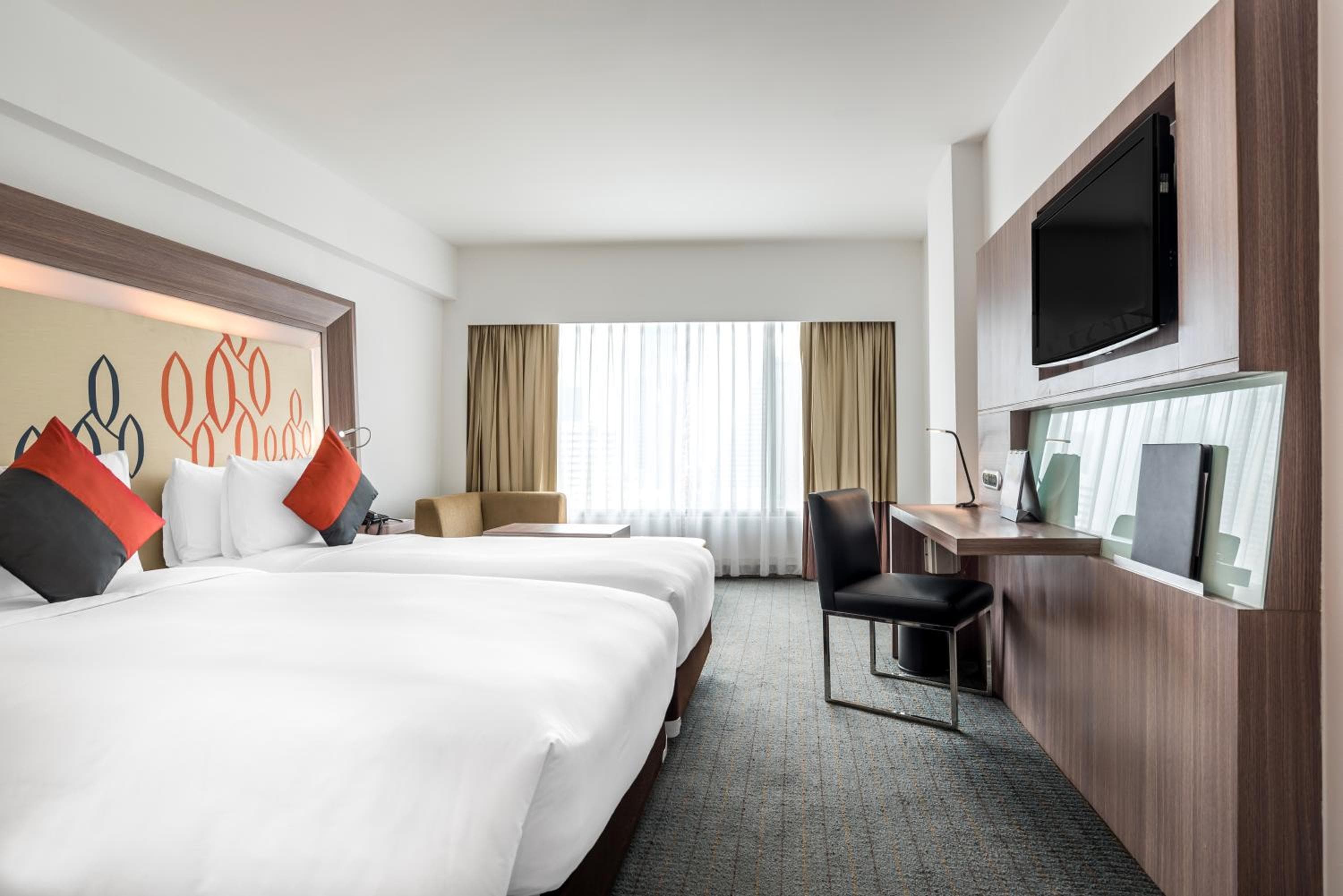 Hilton Garden Inn Bangkok Silom — 18
