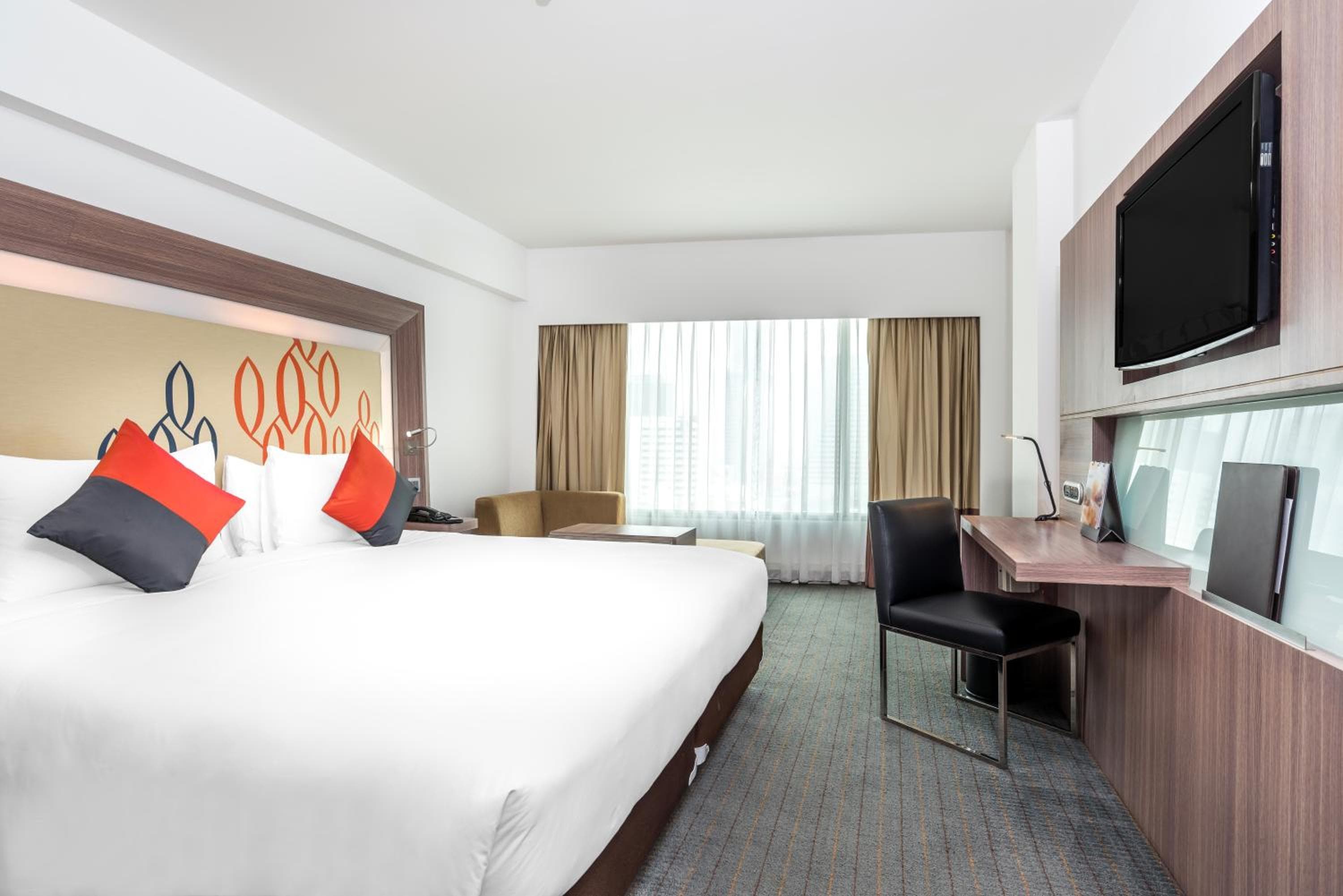Hilton Garden Inn Bangkok Silom — 20