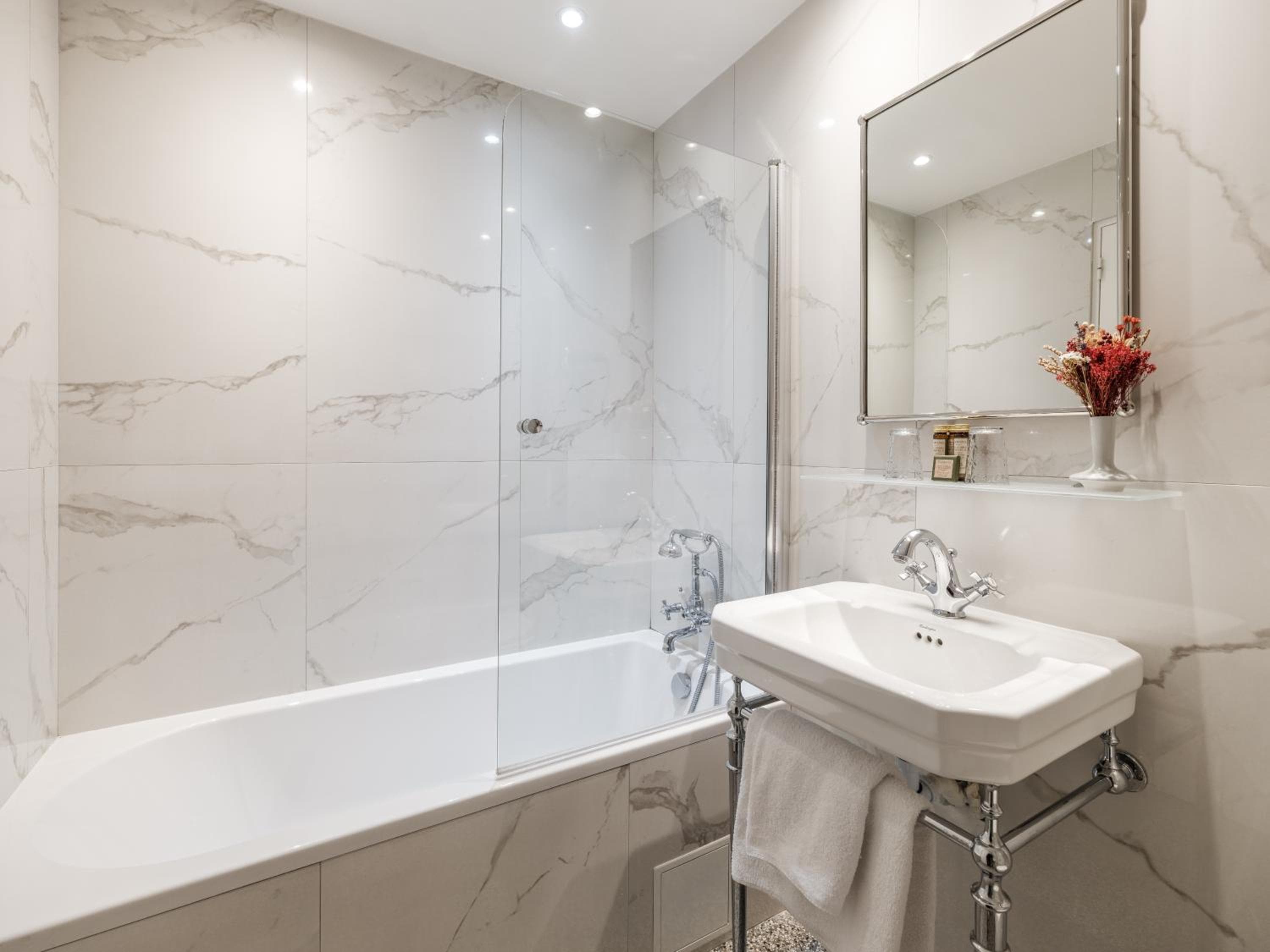 Hotel Minerve — 8