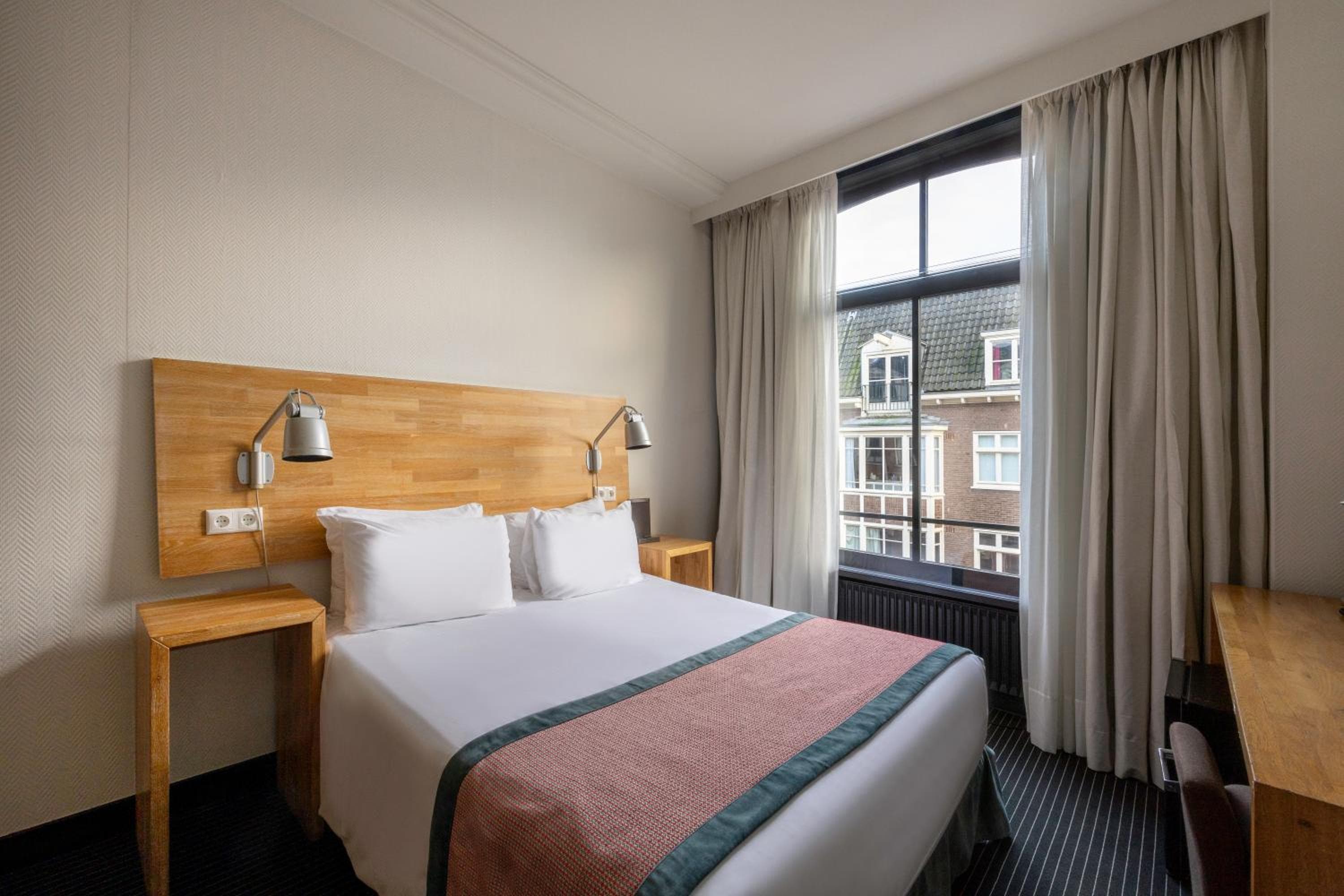 Catalonia Vondel Amsterdam — 27