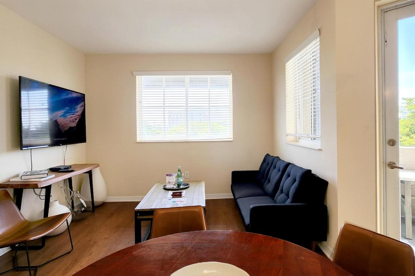 Dharma Home Suites South Miami en Red Road Commons — 16