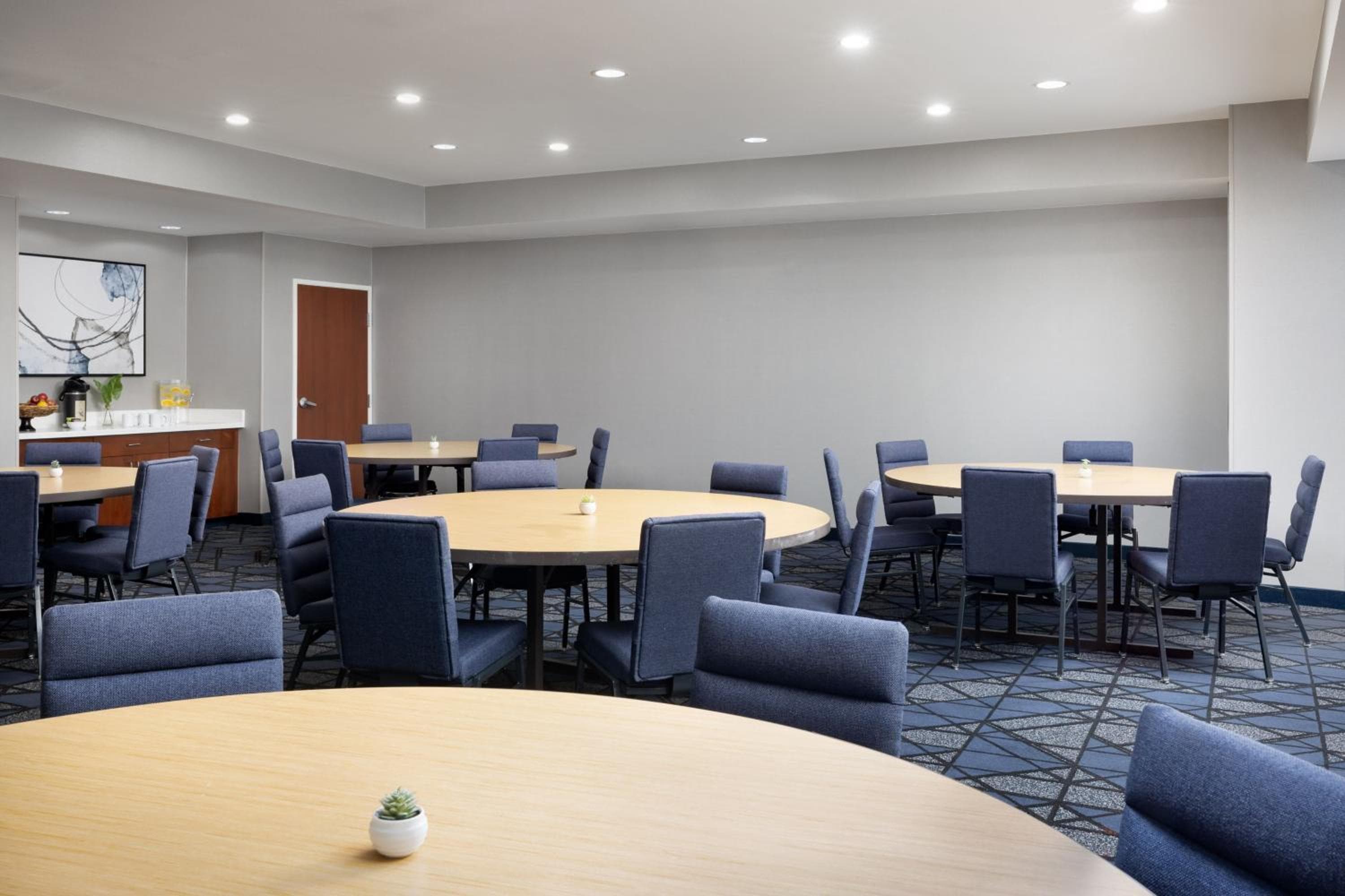 Courtyard By Marriott Las Vegas Stadium Area — 15