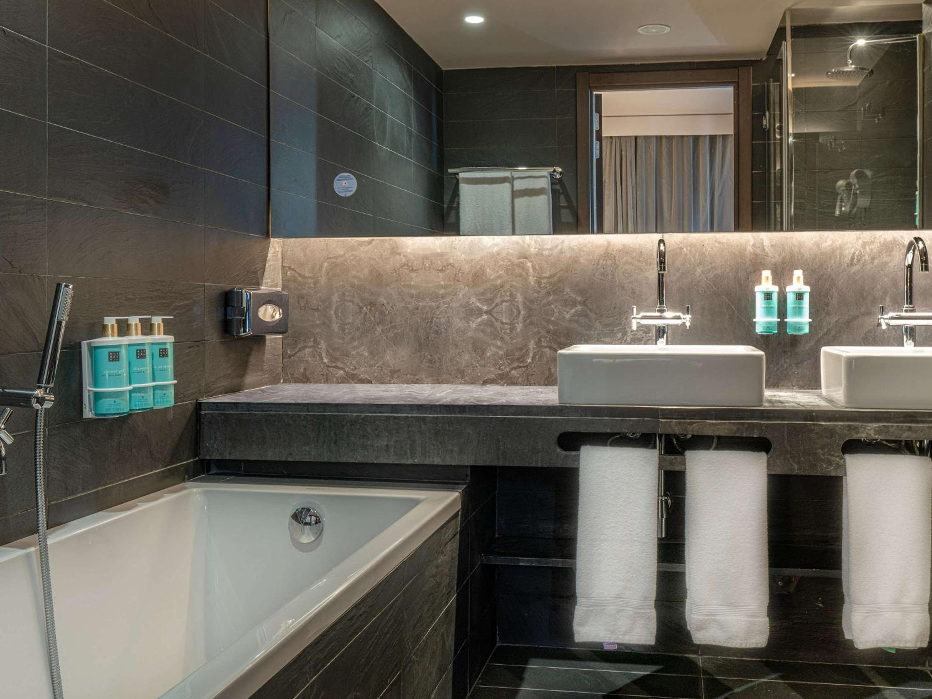 Novotel Barcelona City — 27