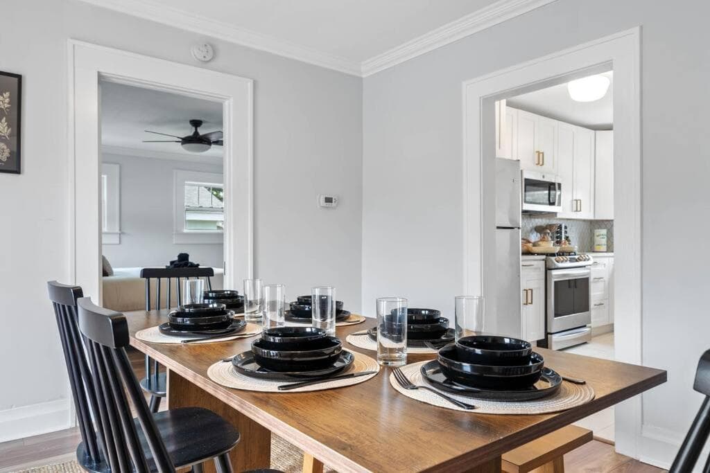 Spacious Modern Farmhouse w/ Private Patio & BBQ! — 6