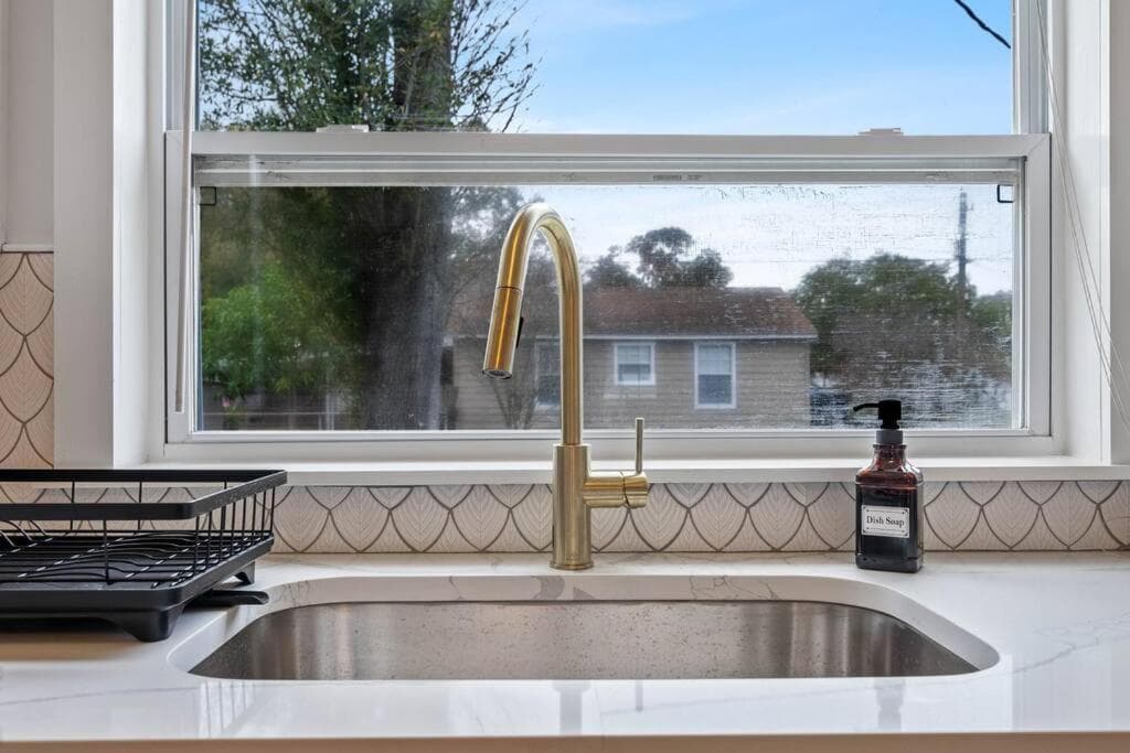 Spacious Modern Farmhouse w/ Private Patio & BBQ! — 9