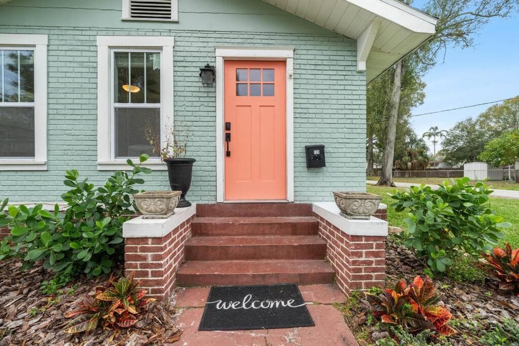 Spacious Modern Farmhouse w/ Private Patio & BBQ! — 16