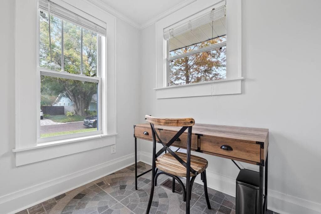 Spacious Modern Farmhouse w/ Private Patio & BBQ! — 26