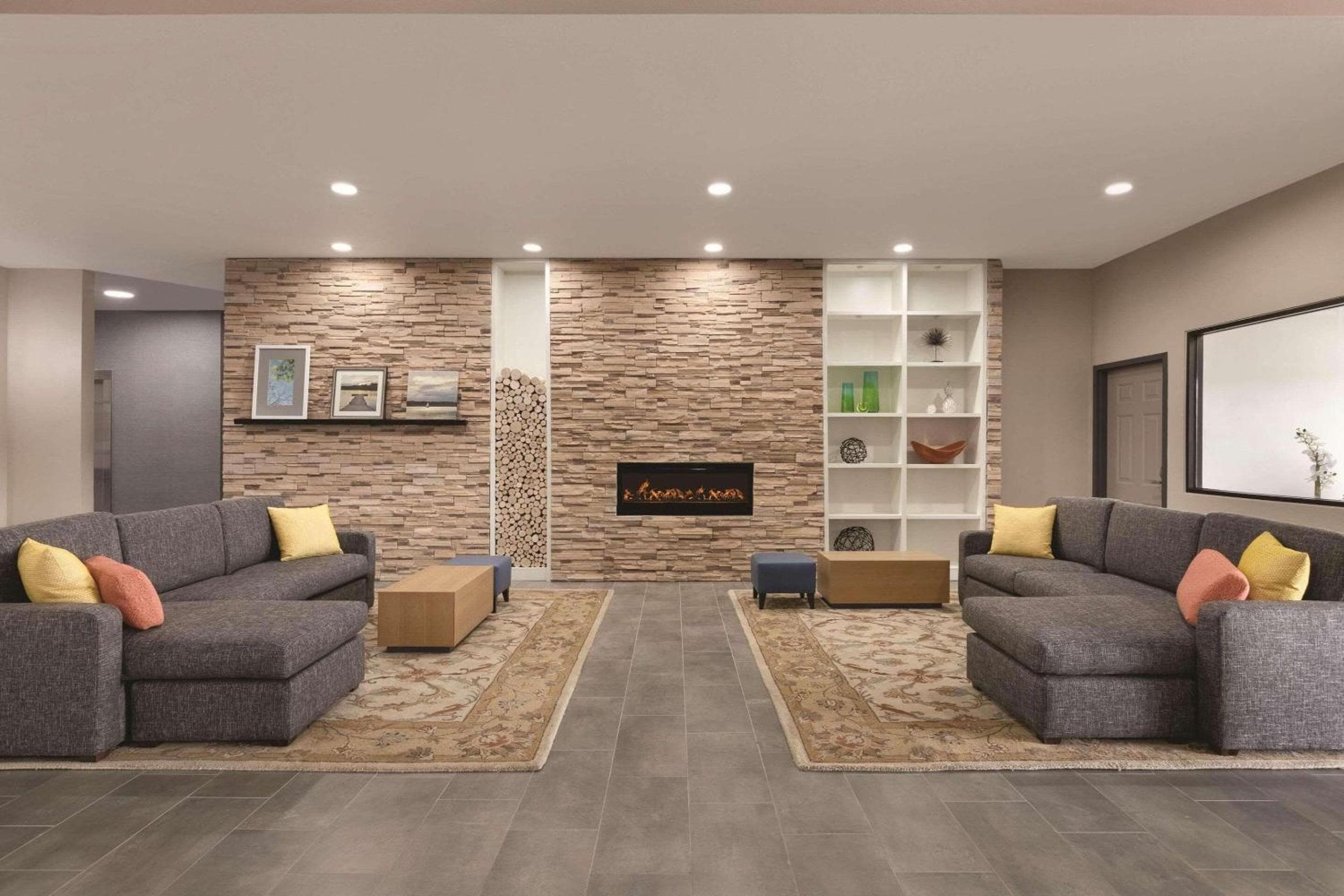 Country Inn & Suites by Radisson, Tampa Estadio RJ — 5