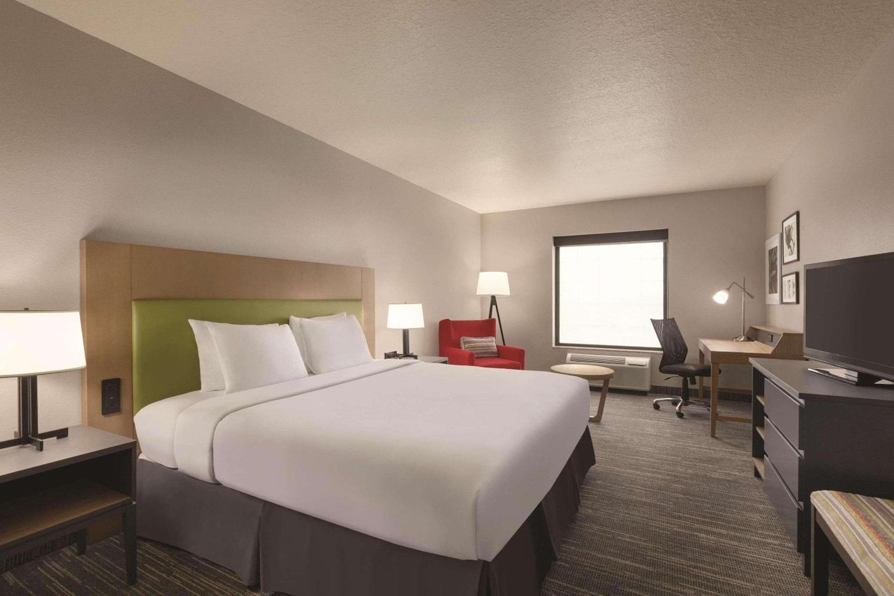 Country Inn & Suites by Radisson, Tampa Estadio RJ — 7