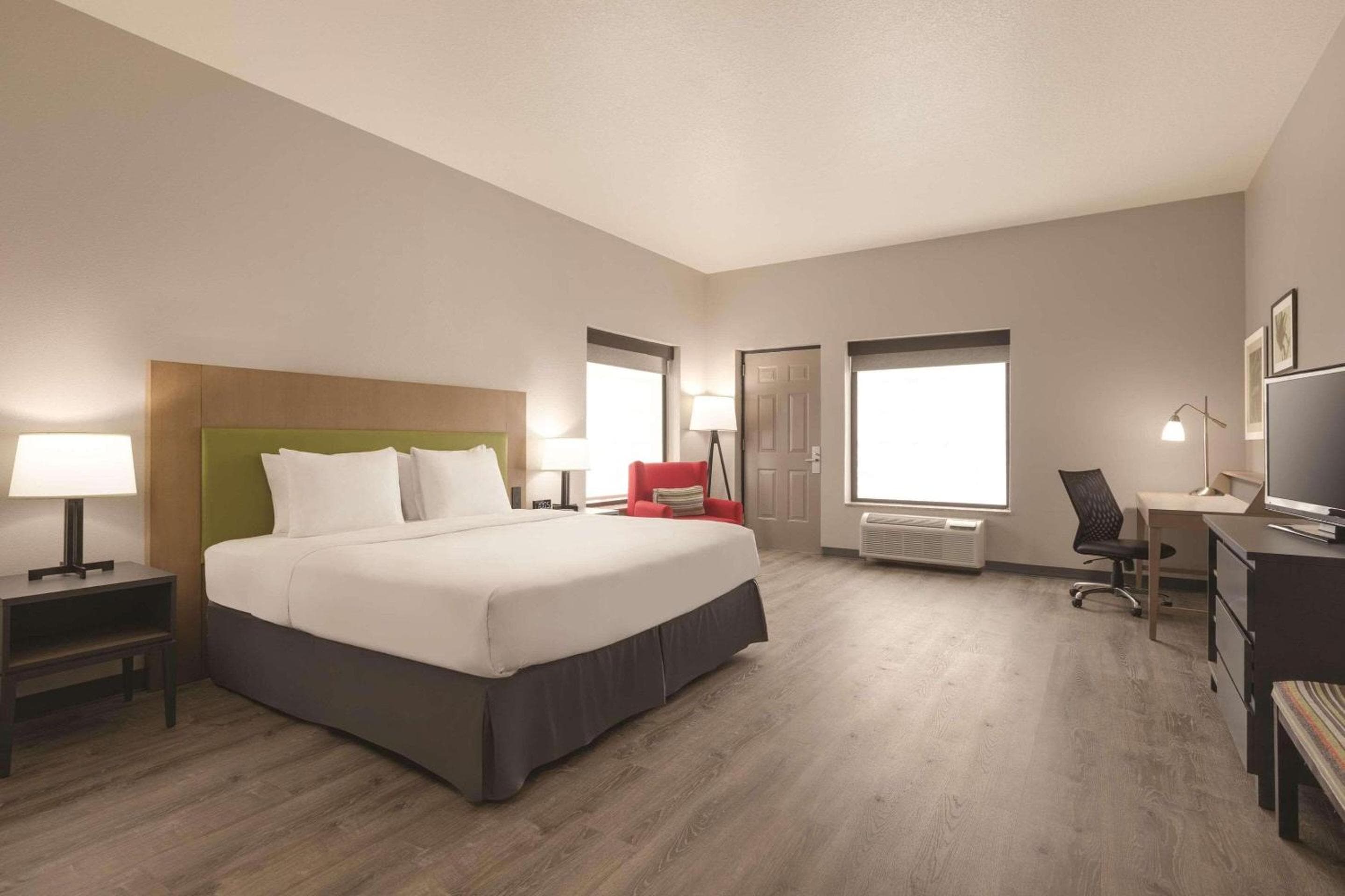 Country Inn & Suites by Radisson, Tampa Estadio RJ — 8