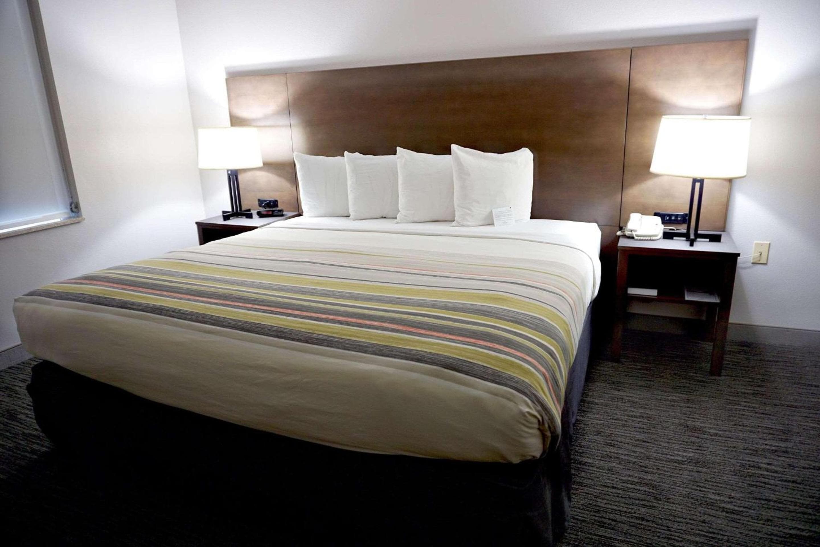 Country Inn & Suites by Radisson, Tampa-Brandon, FL — 8