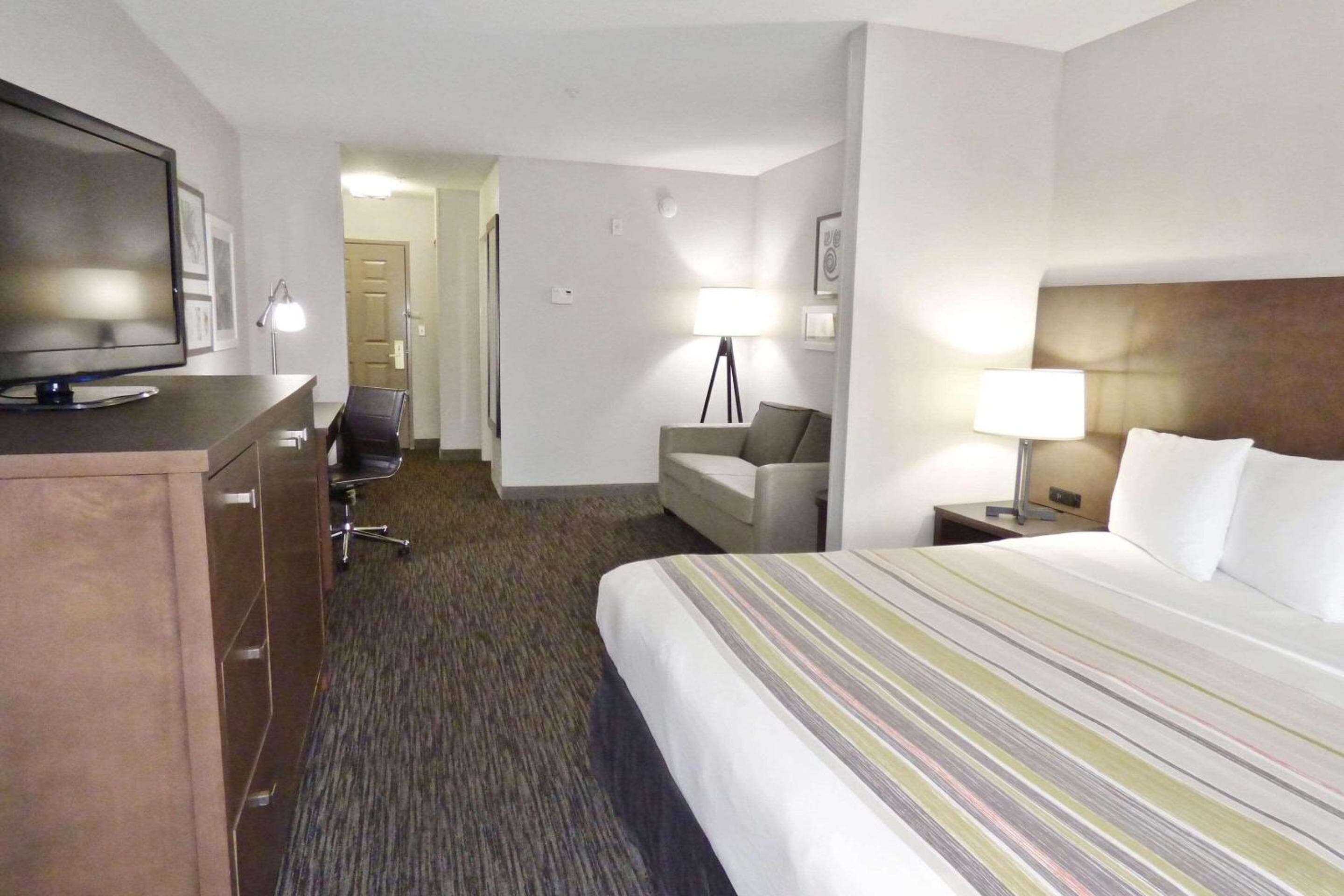 Country Inn & Suites by Radisson, Tampa-Brandon, FL — 18