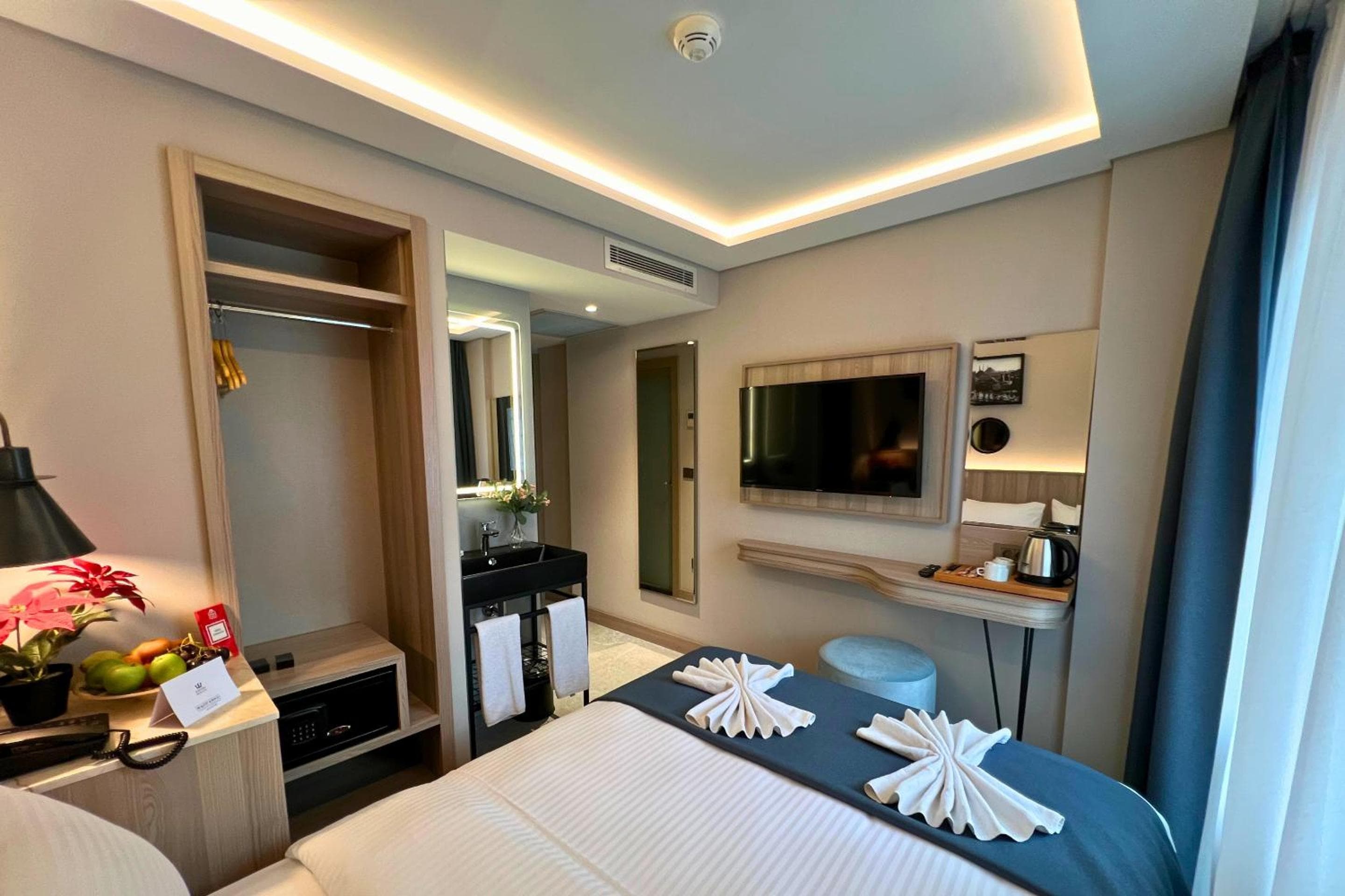 Woxx Hotel — 18