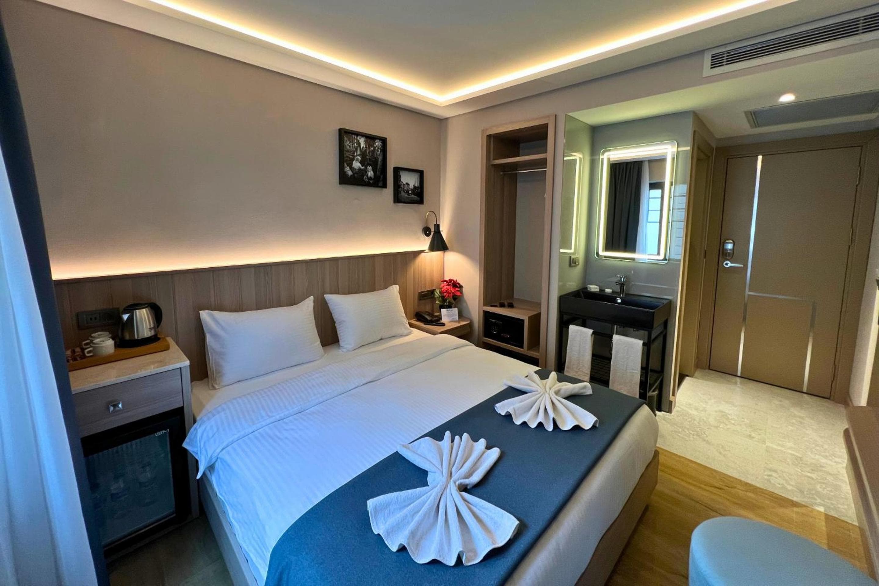 Woxx Hotel — 16