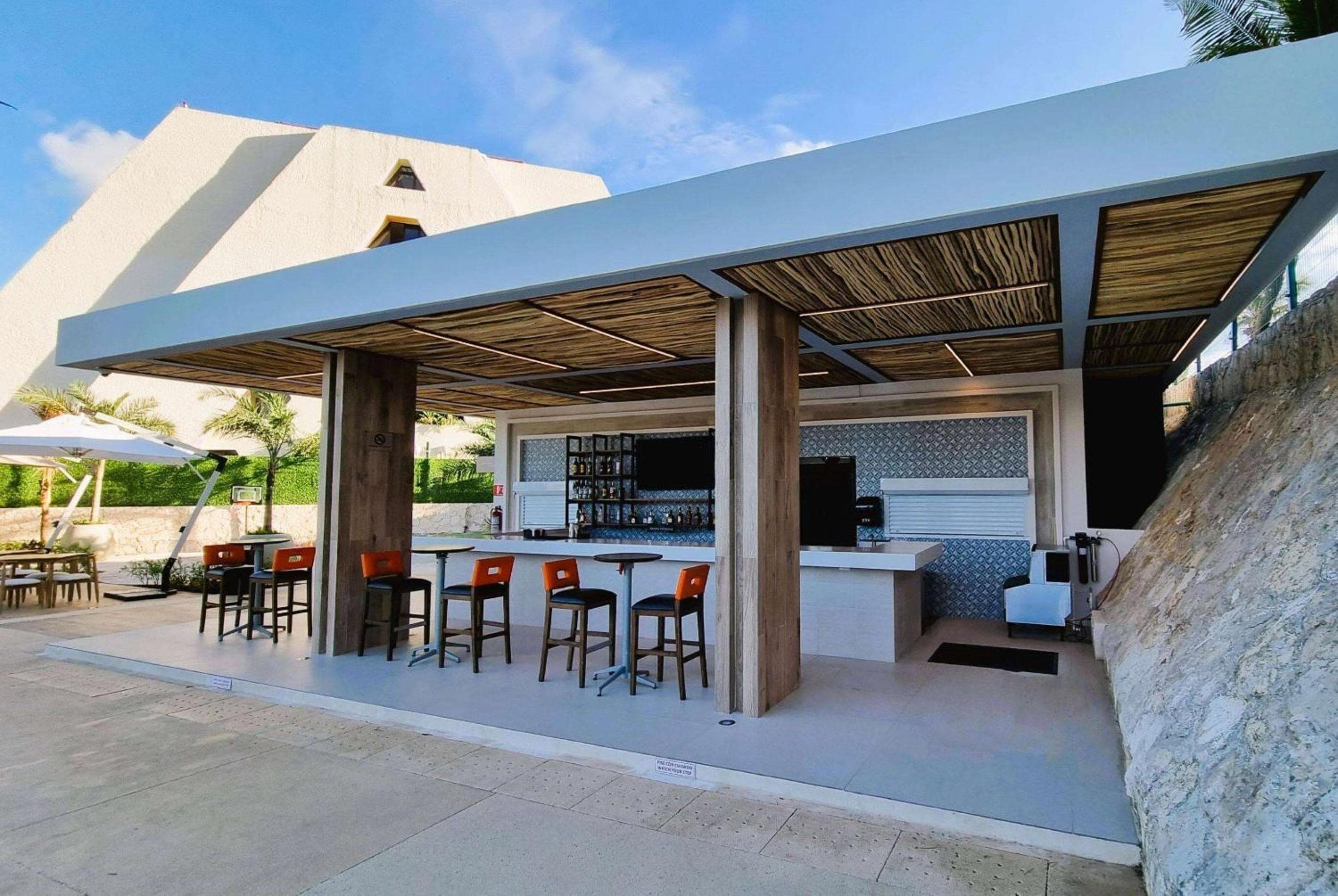 Wyndham Grand Cancun All Inclusive Resort & Villas — 2