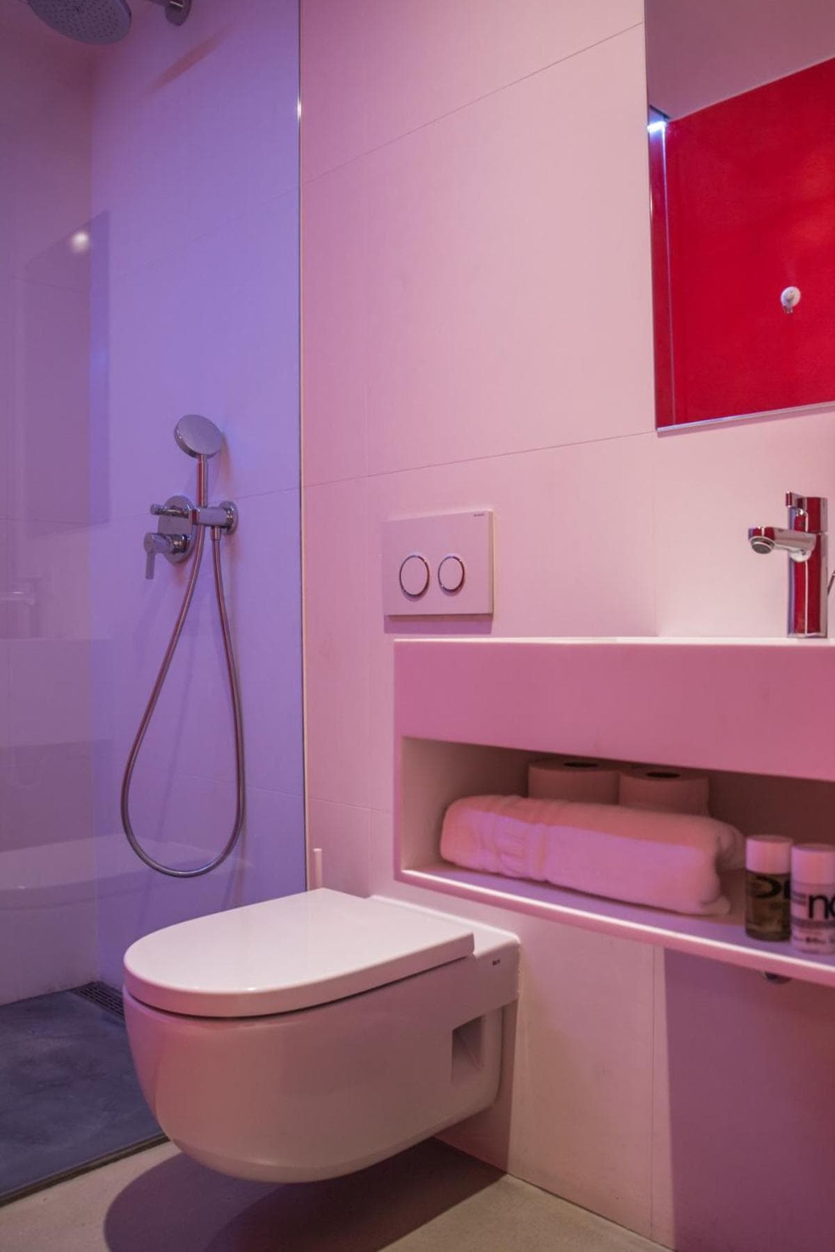 Apartamentos Lonja Suites — 17