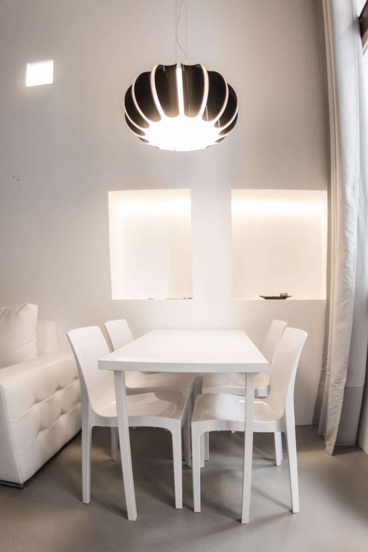 Apartamentos Lonja Suites — 24