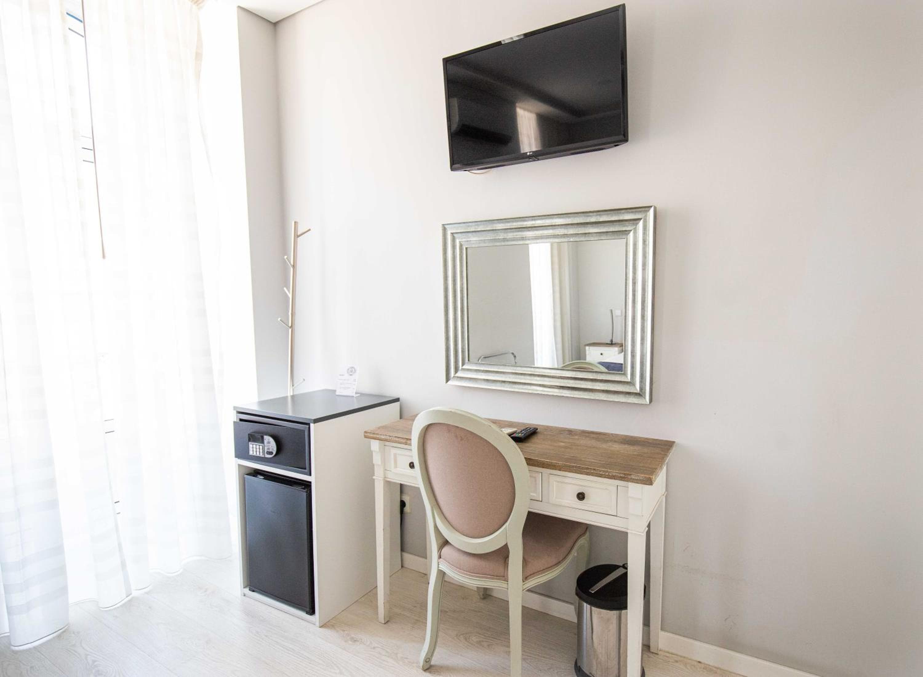 Grande Pensao Residencial Alcobia — 9