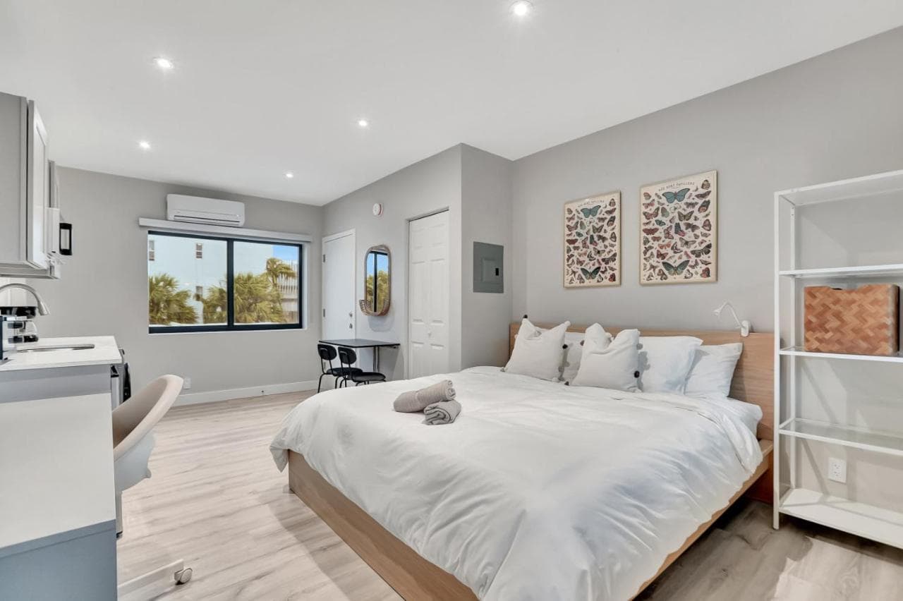 Studio Right off Las Olas - Steps to FTL Beach 1B — 22