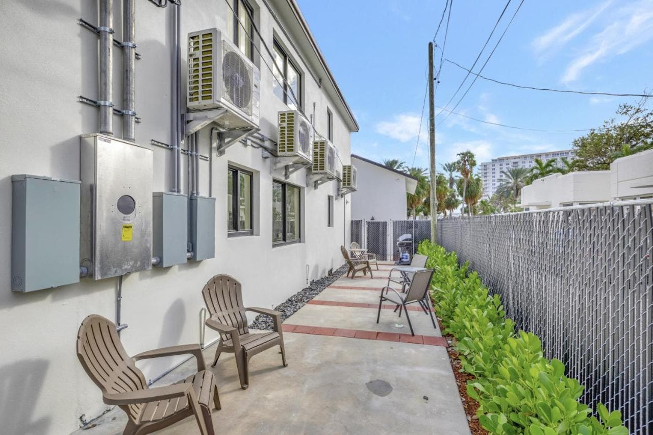 Studio Right off Las Olas - Steps to FTL Beach 1B — 23