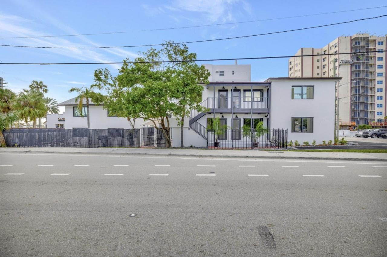 Studio Right off Las Olas - Steps to FTL Beach 1B — 27